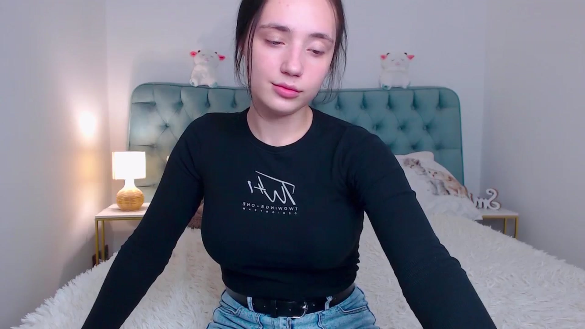 Gallery image thumbnail from Fortune777_'s myfreecams stream on, 11/19/2025, 23:46 image 17 of 20
