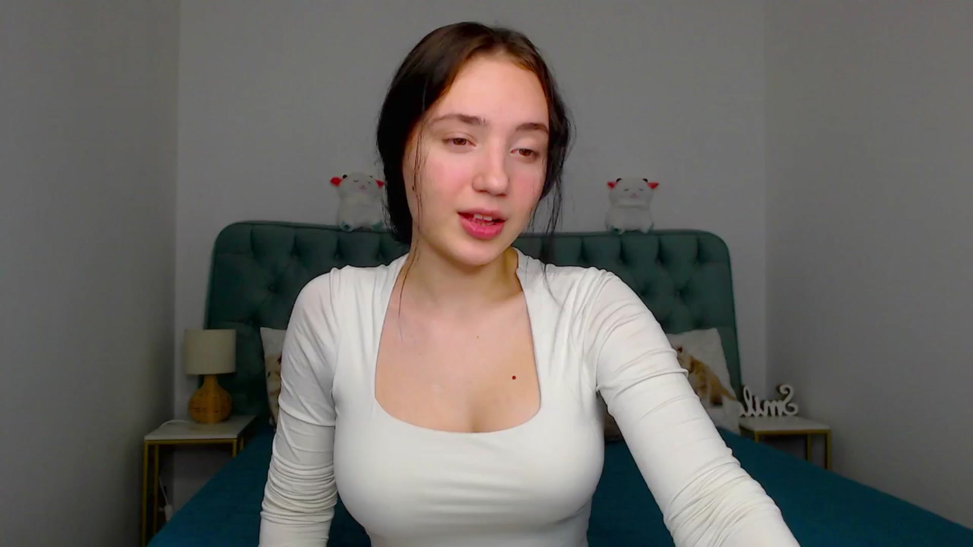 Gallery image thumbnail from Fortune777_'s myfreecams stream on, 12/16/2025, 22:51 image 15 of 20