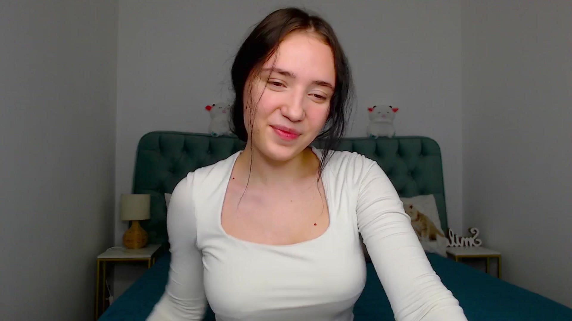 Gallery image thumbnail from Fortune777_'s myfreecams stream on, 12/17/2025, 24:29 image 15 of 20