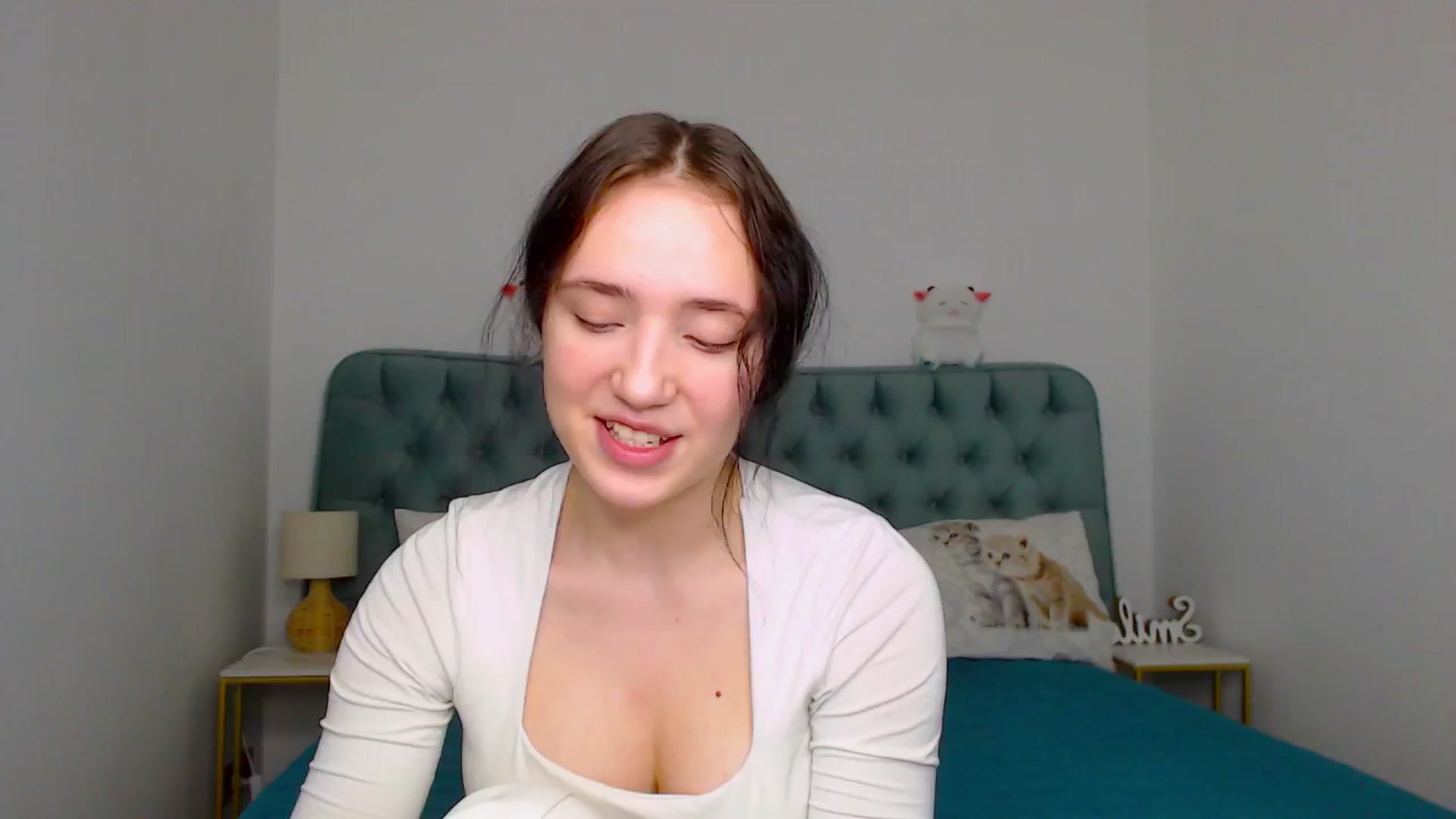 Gallery image thumbnail from Fortune777_'s myfreecams stream on, 12/17/2025, 24:29 image 2 of 20