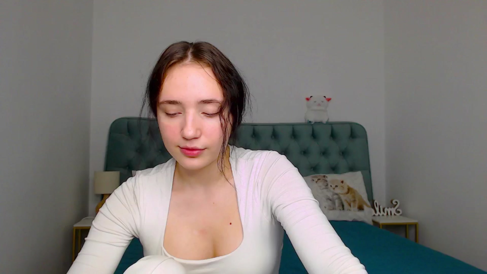 Gallery image thumbnail from Fortune777_'s myfreecams stream on, 12/17/2025, 24:29 image 3 of 20