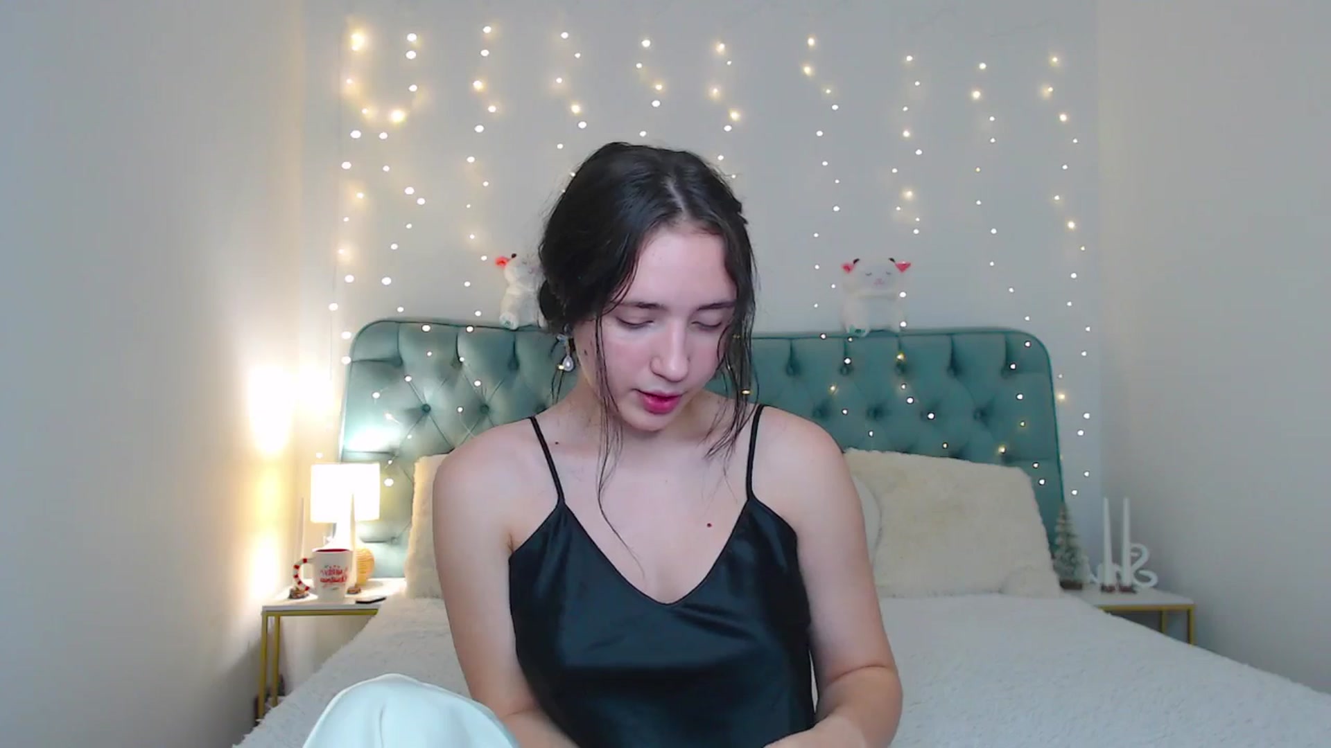 Gallery image thumbnail from Fortune777_'s myfreecams stream on, 12/18/2025, 04:44 image 16 of 20