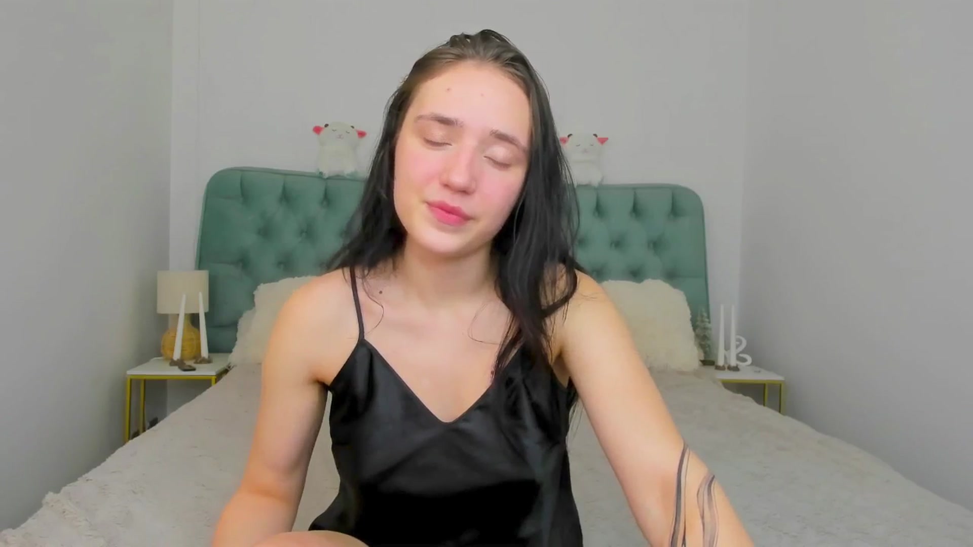 Gallery image thumbnail from Fortune777_'s myfreecams stream on, 01/16/2026, 04:13 image 15 of 20