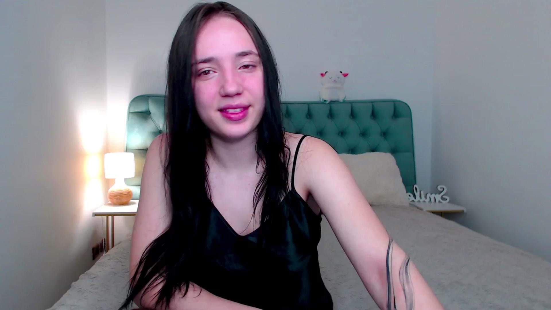 Gallery image thumbnail from Fortune777_'s myfreecams stream on, 01/25/2026, 05:05 image 7 of 20