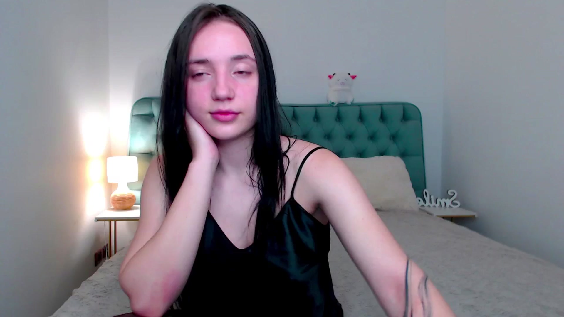 Gallery image thumbnail from Fortune777_'s myfreecams stream on, 01/25/2026, 05:05 image 15 of 20