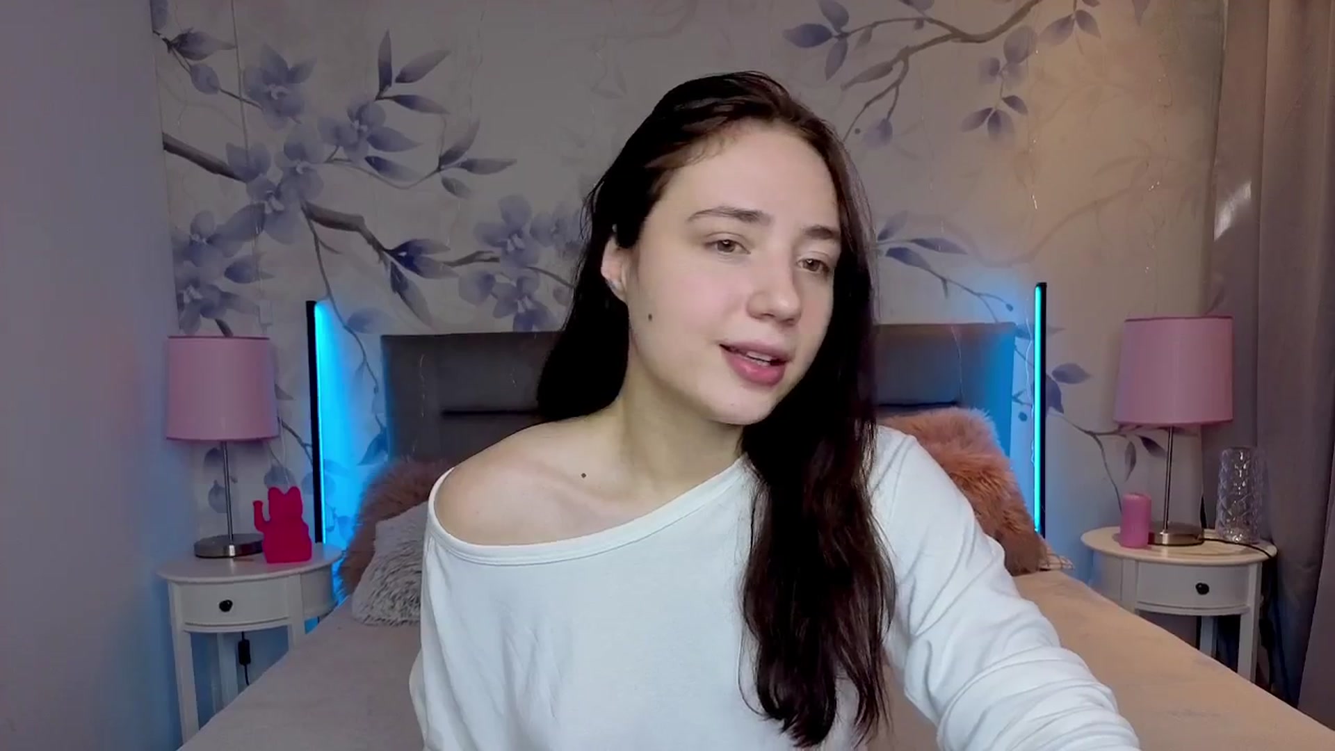 Gallery image thumbnail from Fortune777_'s myfreecams stream on, 02/25/2026, 09:43 image 4 of 20
