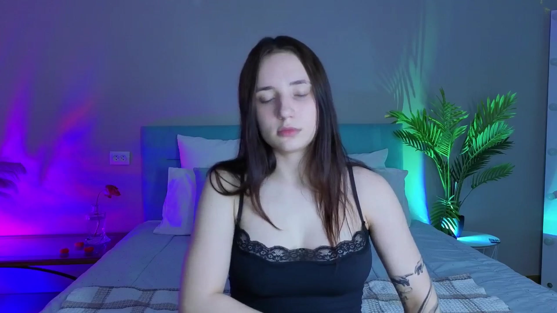 Gallery image thumbnail from Fortune777_'s myfreecams stream on, 05/01/2026, 02:14 image 13 of 20