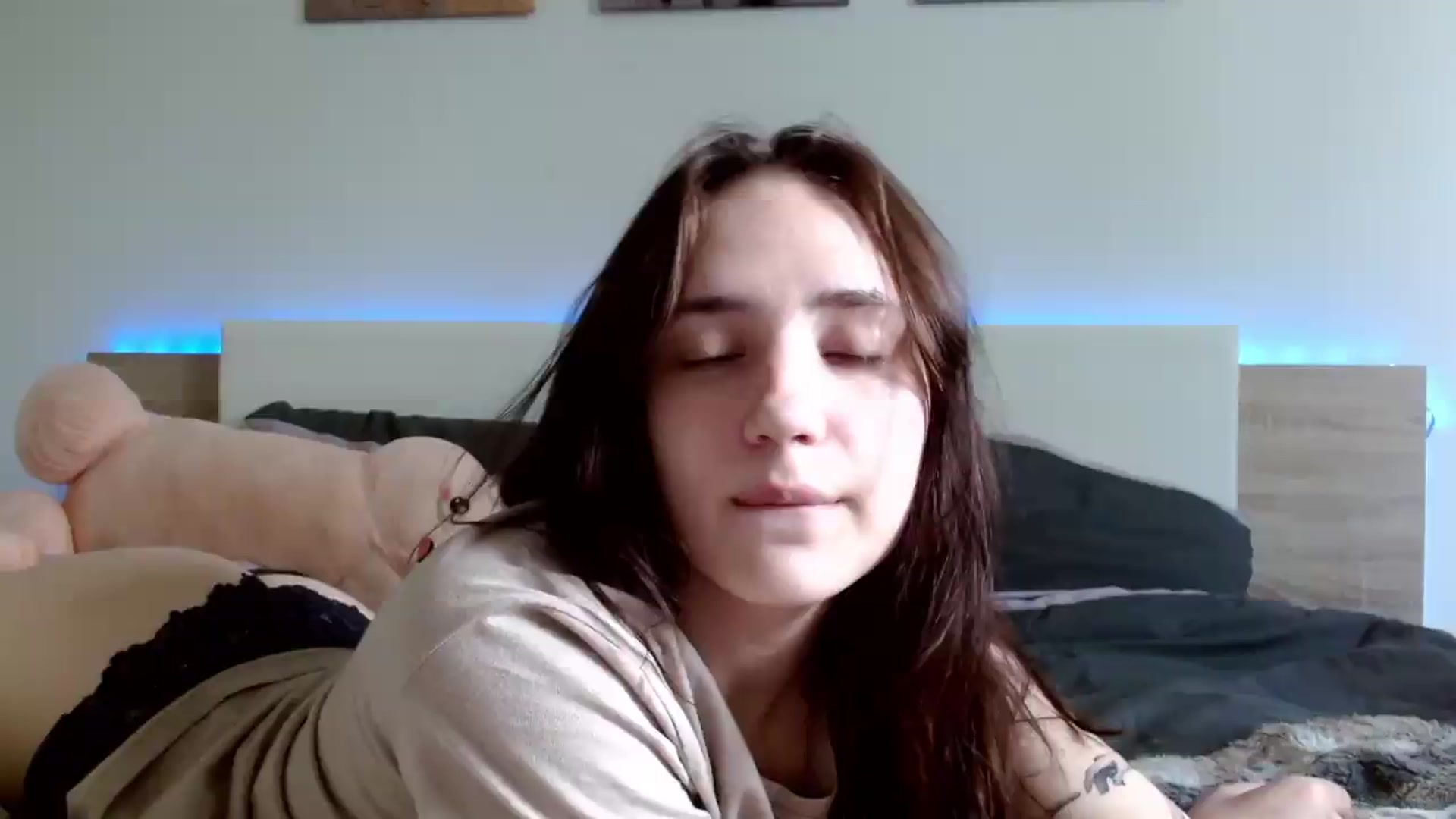 Gallery image thumbnail from Fortune777_'s myfreecams stream on, 05/12/2026, 10:29 image 8 of 20