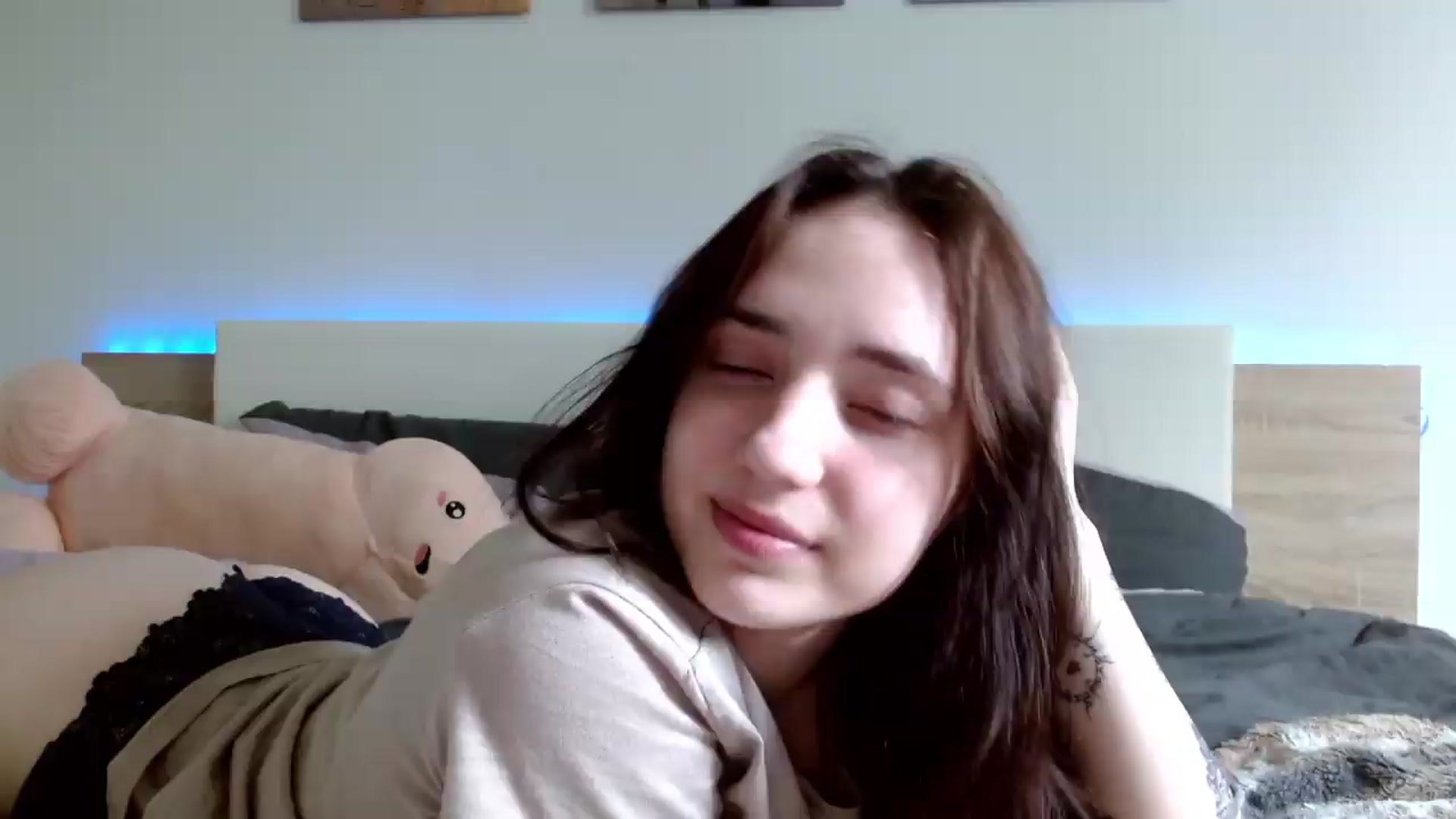 Gallery image thumbnail from Fortune777_'s myfreecams stream on, 05/12/2026, 10:29 image 5 of 20