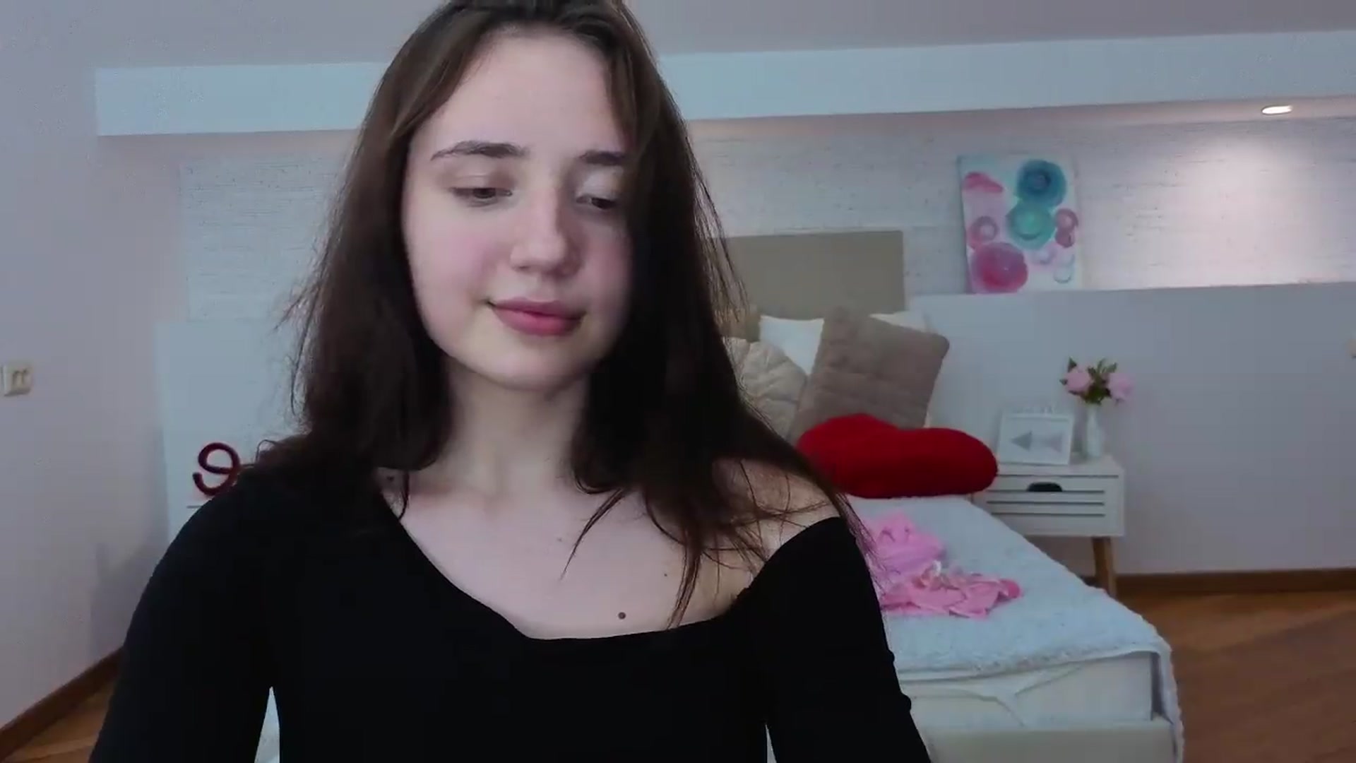 Gallery image thumbnail from Fortune777_'s myfreecams stream on, 06/01/2026, 24:34 image 16 of 20