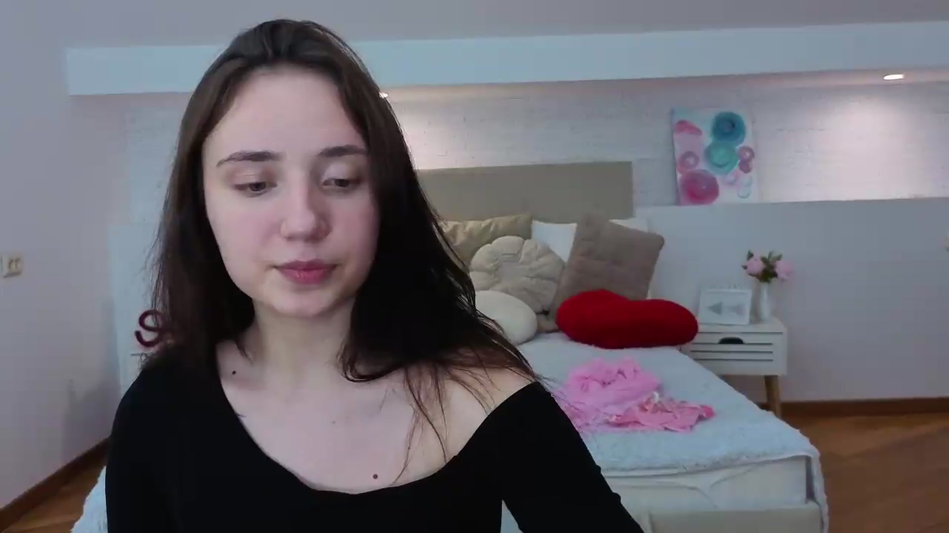 Gallery image thumbnail from Fortune777_'s myfreecams stream on, 06/01/2026, 24:34 image 15 of 20