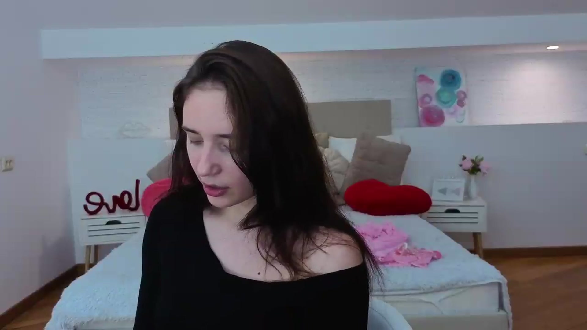 Gallery image thumbnail from Fortune777_'s myfreecams stream on, 06/01/2026, 24:34 image 17 of 20