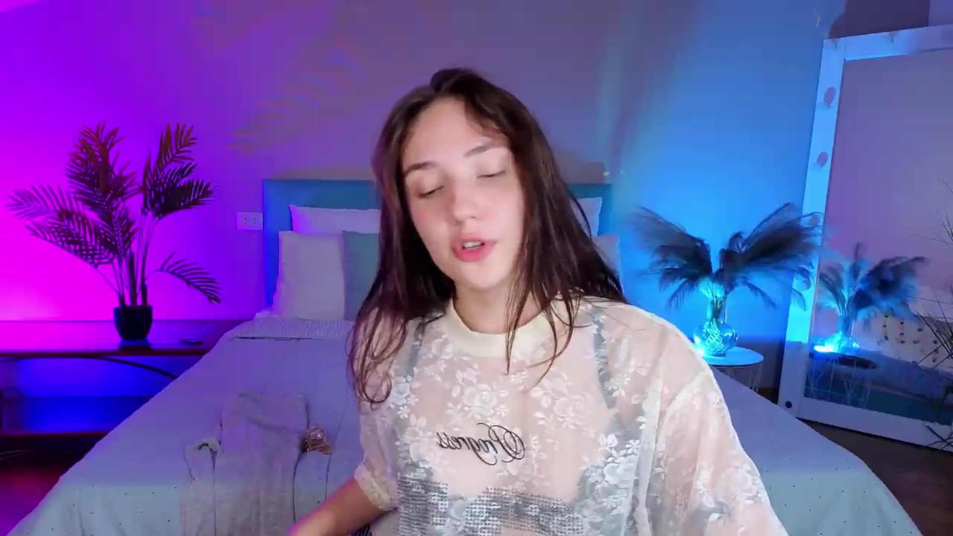 Gallery image thumbnail from Fortune777_'s myfreecams stream on, 07/15/2026, 18:40 image 18 of 20