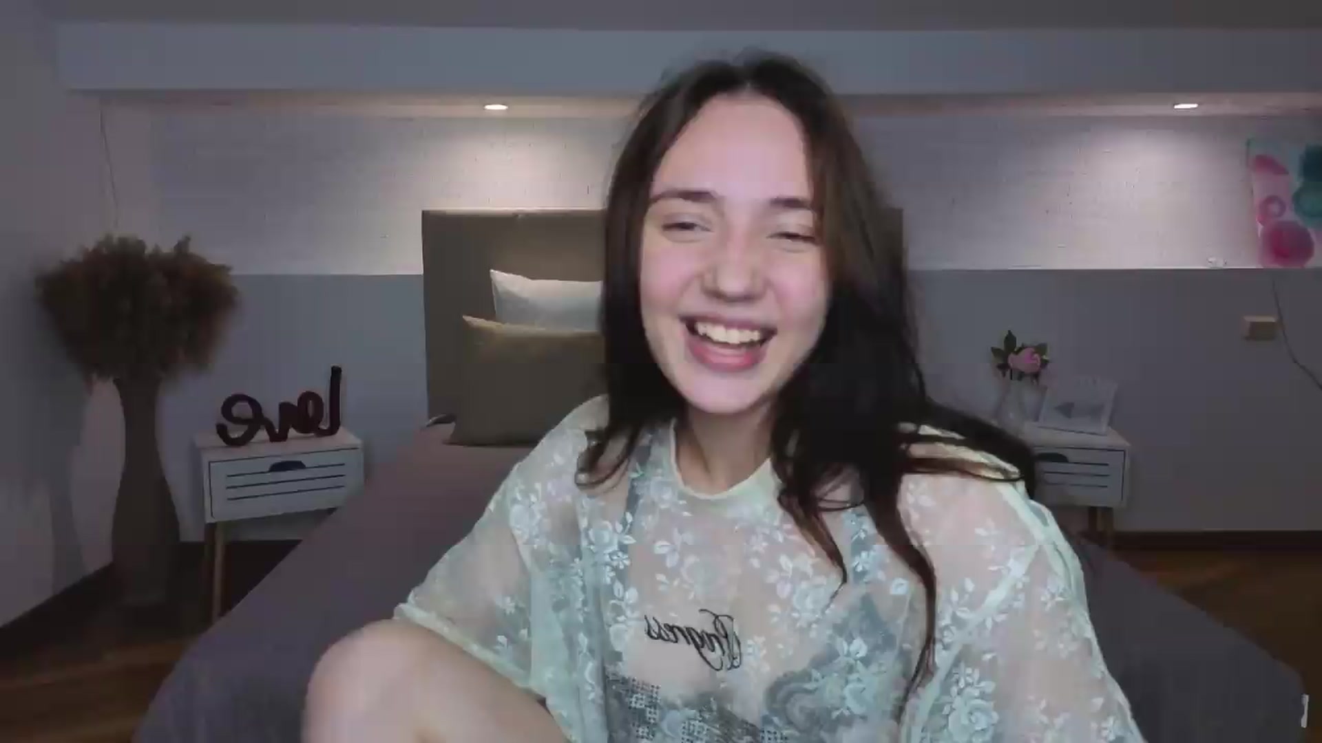 Gallery image thumbnail from Fortune777_'s myfreecams stream on, 07/18/2026, 14:15 image 1 of 20