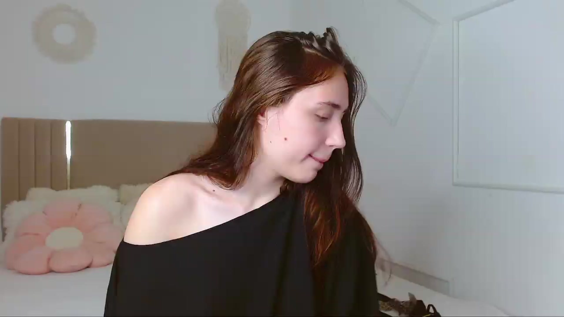Gallery image thumbnail from Fortune777_'s myfreecams stream on, 07/20/2026, 14:33 image 19 of 20