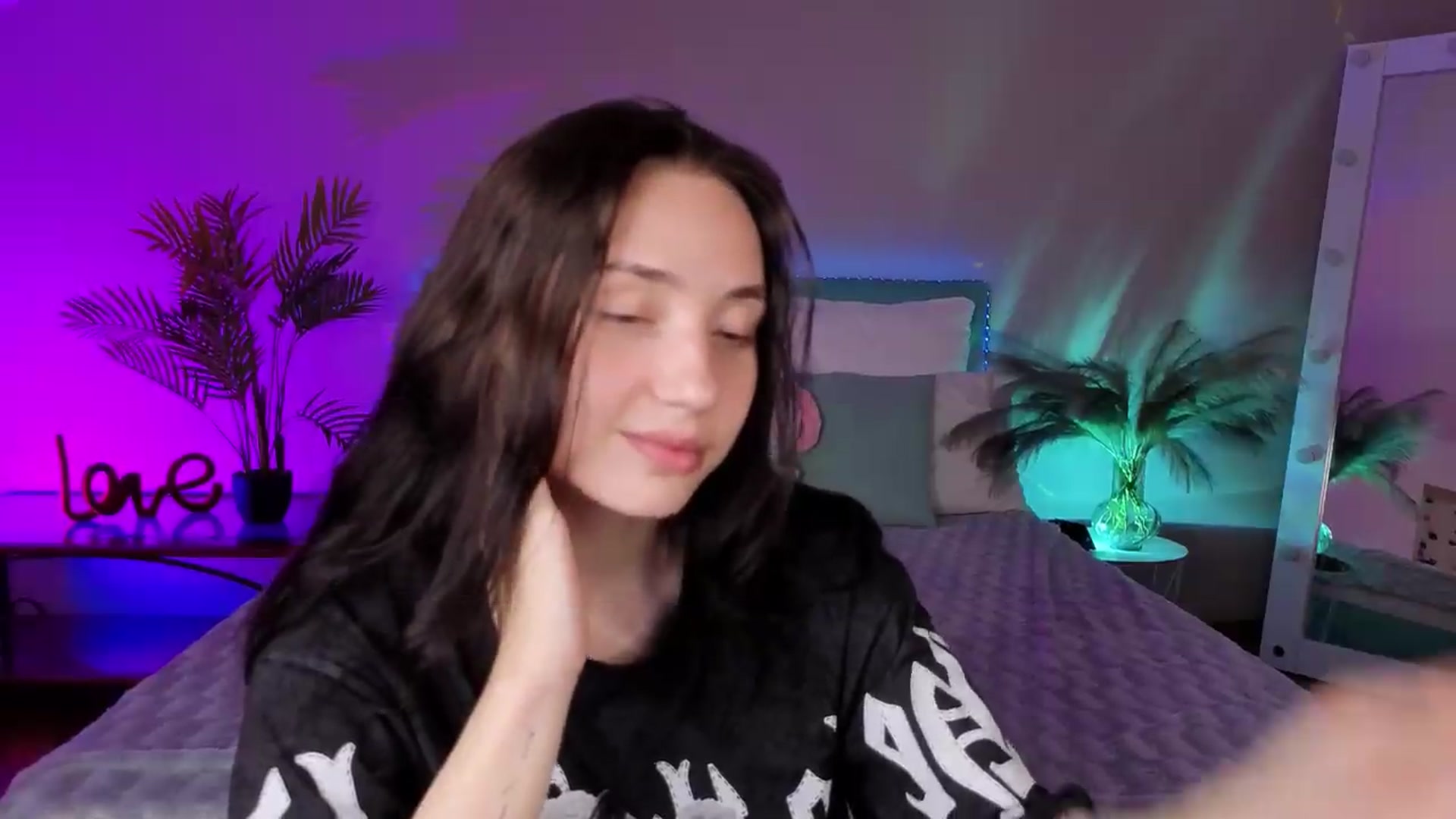 Gallery image thumbnail from Fortune777_'s myfreecams stream on, 07/26/2026, 20:42 image 4 of 20