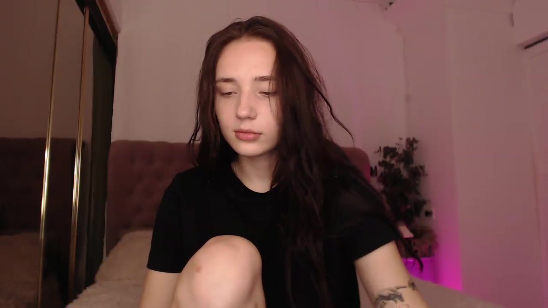 Gallery image thumbnail from Fortune777_'s myfreecams stream on, 08/13/2026, 11:51 image 8 of 20