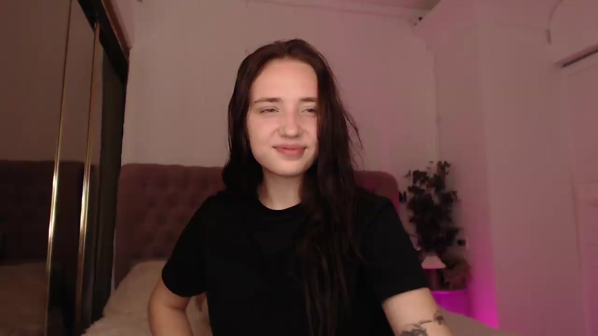 Gallery image thumbnail from Fortune777_'s myfreecams stream on, 08/13/2026, 13:56 image 18 of 20