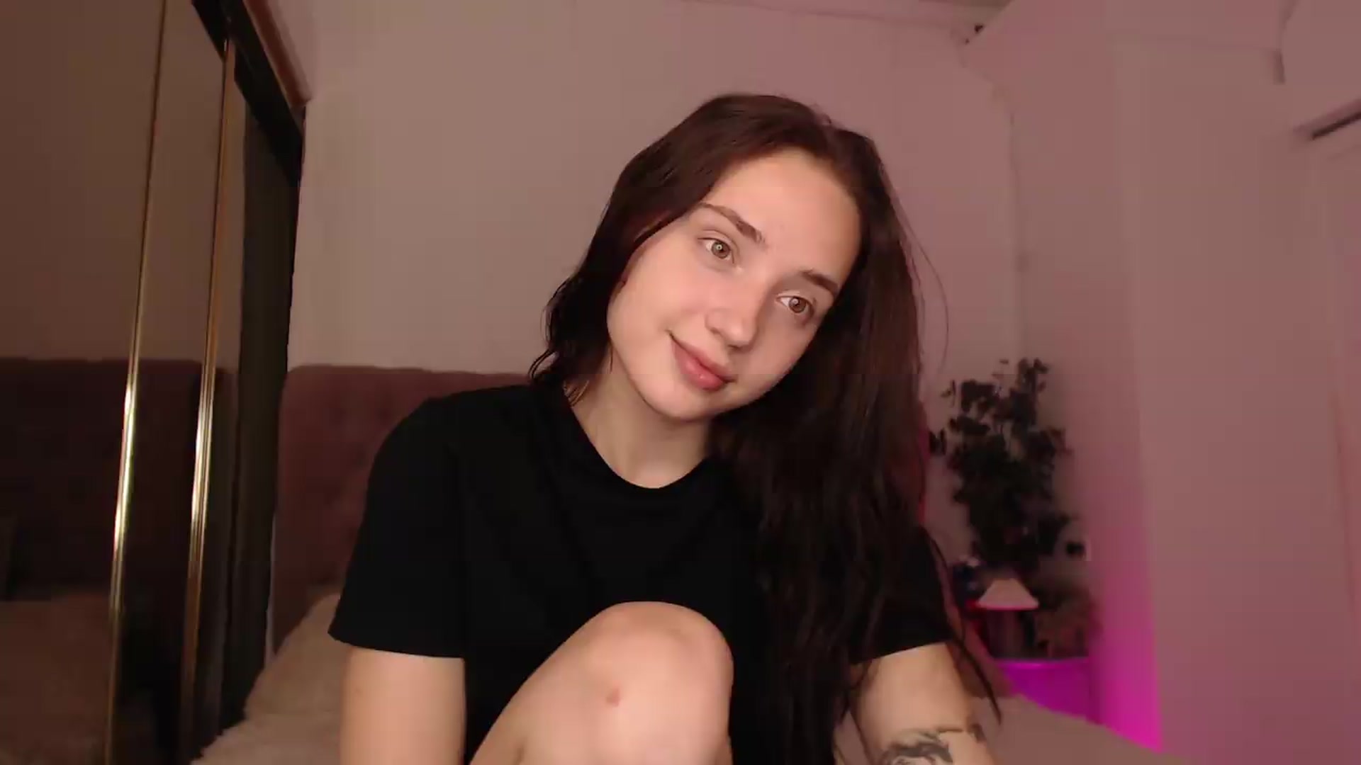 Gallery image thumbnail from Fortune777_'s myfreecams stream on, 08/13/2026, 13:56 image 2 of 20