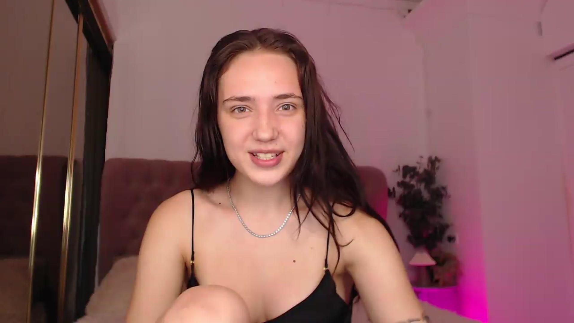 Gallery image thumbnail from Fortune777_'s myfreecams stream on, 08/14/2026, 17:59 image 6 of 20
