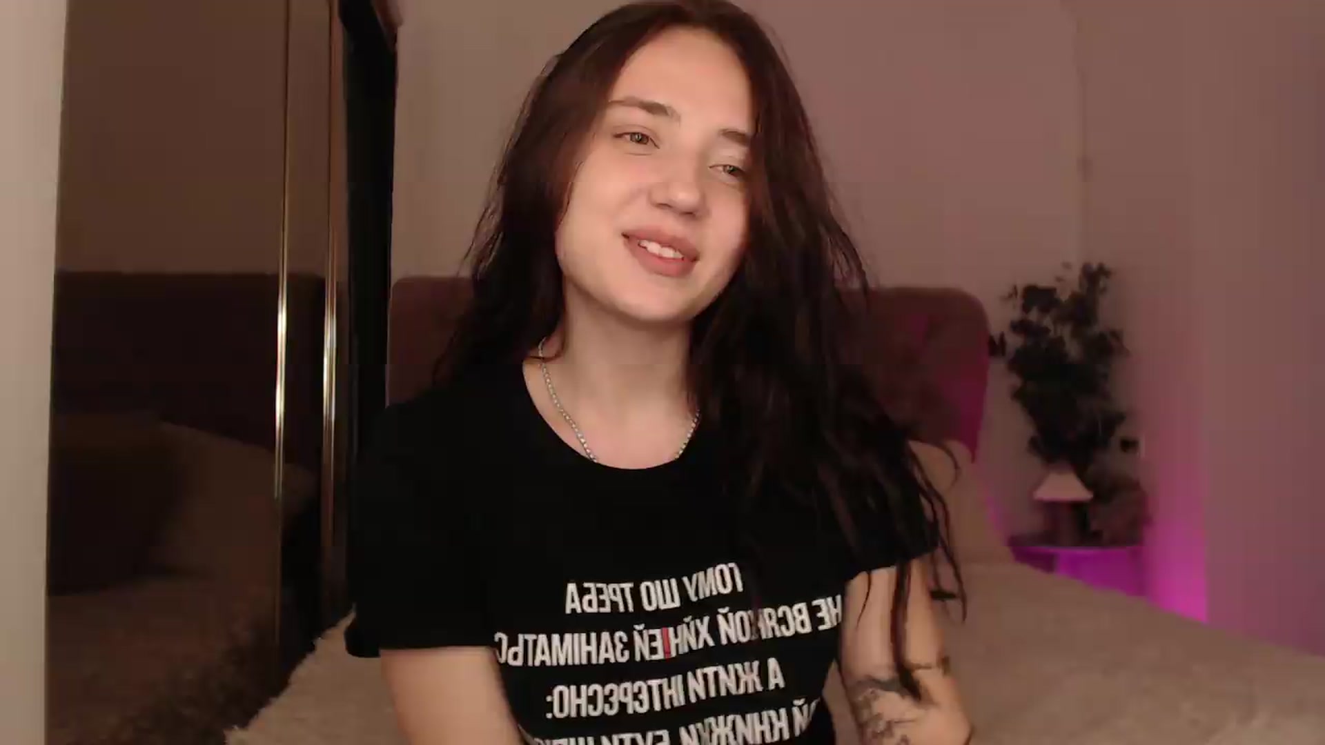 Gallery image thumbnail from Fortune777_'s myfreecams stream on, 08/16/2026, 04:19 image 17 of 20