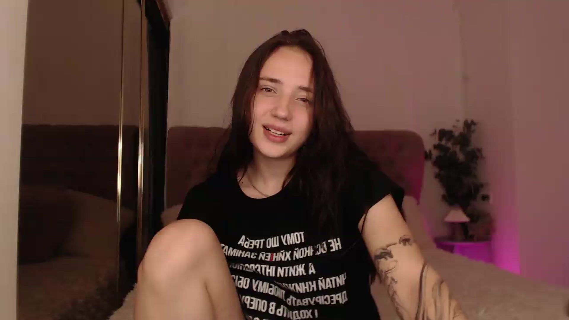 Gallery image thumbnail from Fortune777_'s myfreecams stream on, 08/16/2026, 05:00 image 17 of 20