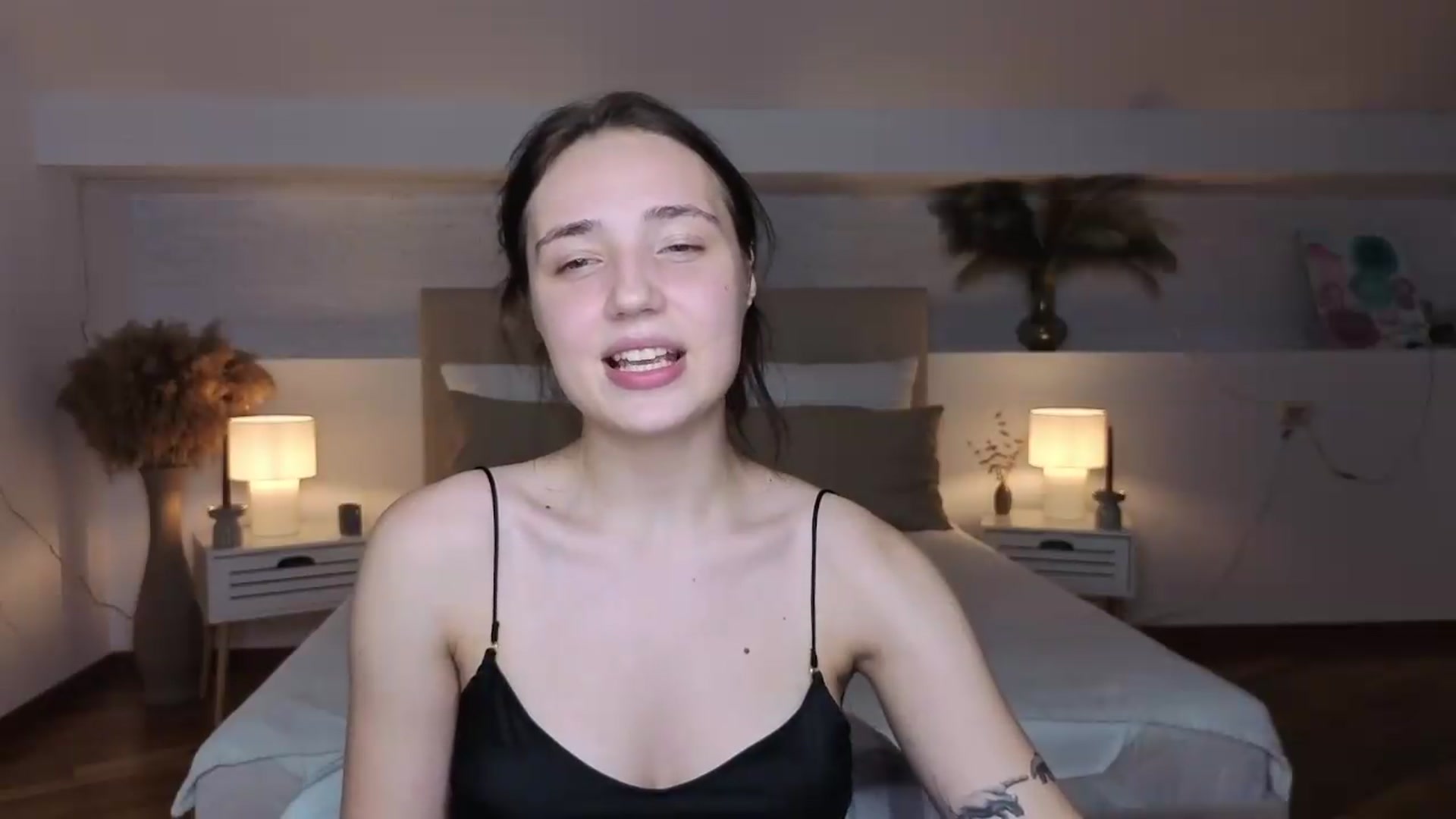 Gallery image thumbnail from Fortune777_'s myfreecams stream on, 09/03/2026, 24:01 image 13 of 20