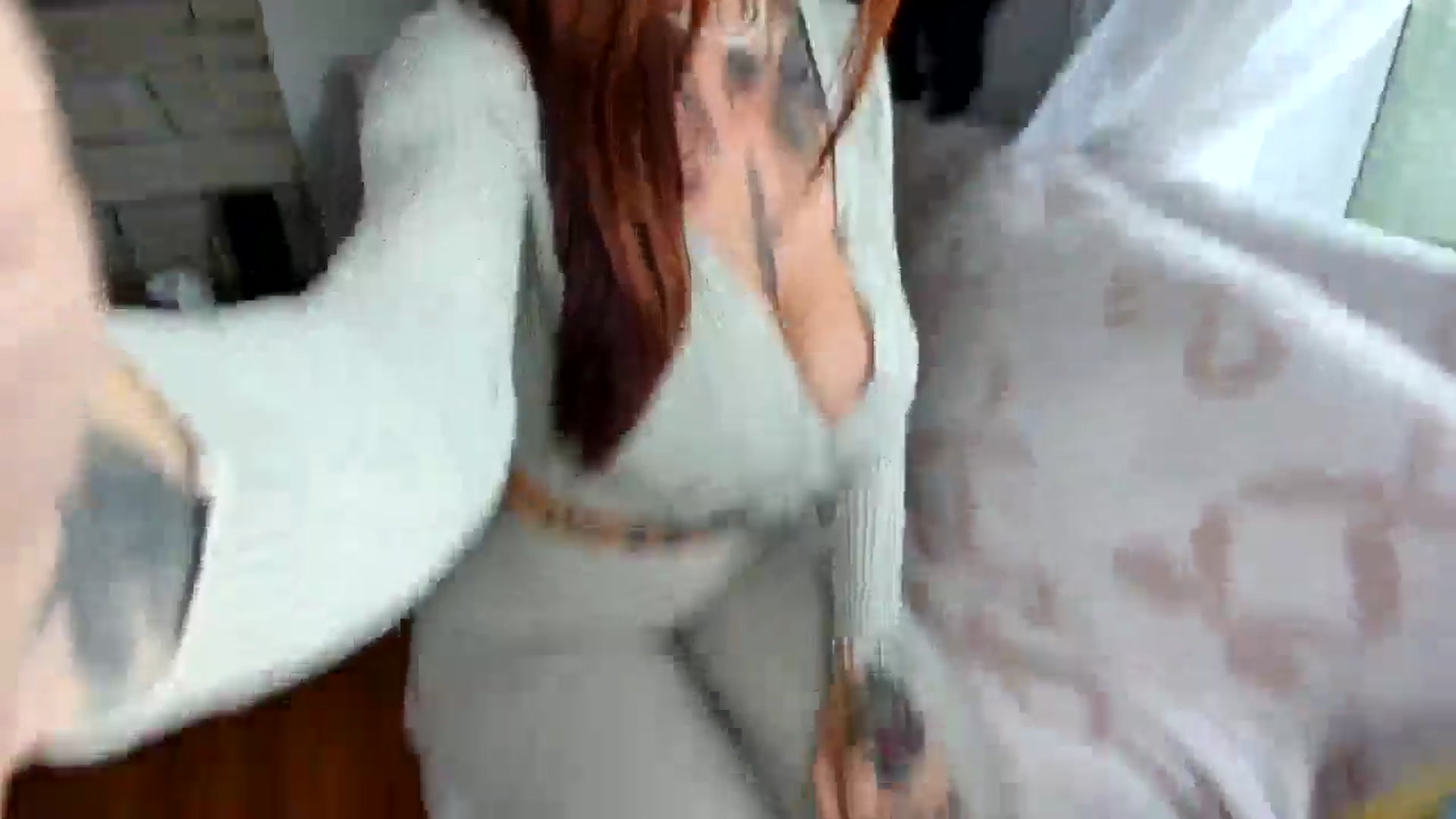 Gallery image thumbnail from FourEyesx's myfreecams stream on, 09/26/2025, 14:33 image 13 of 20