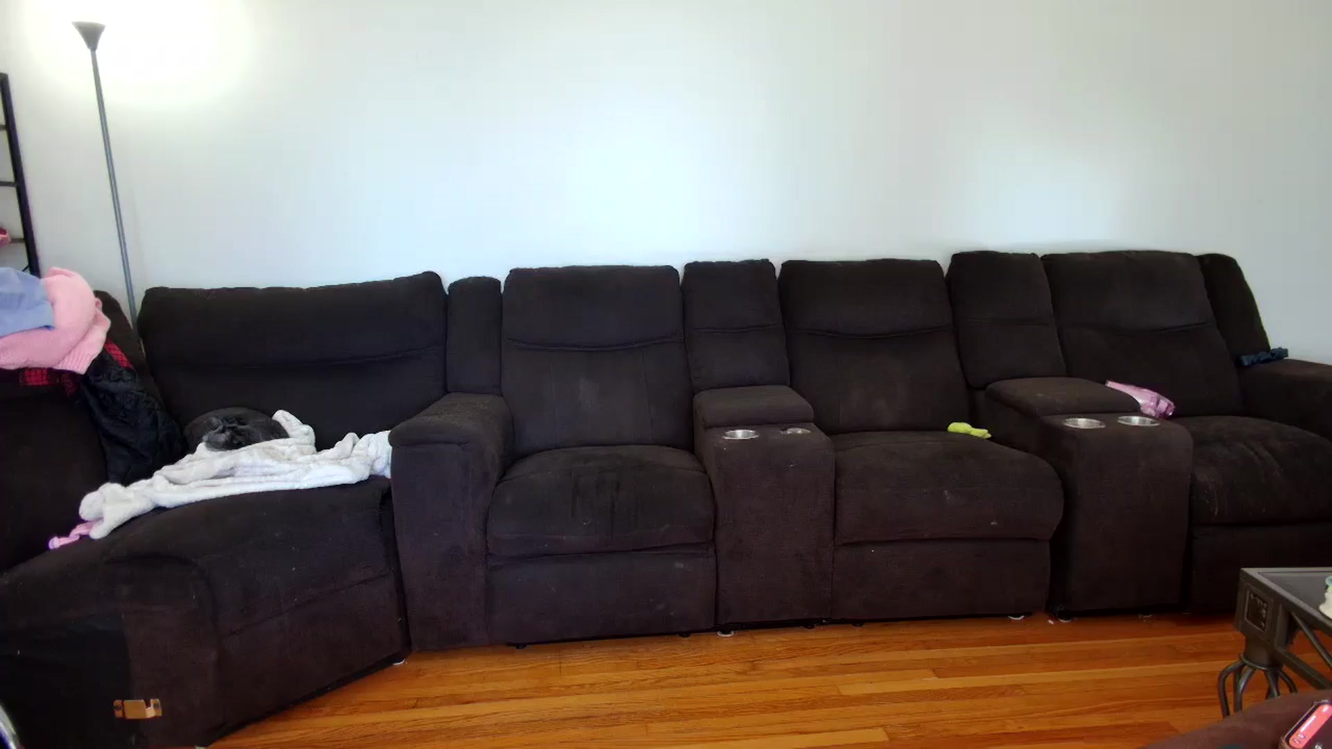 Gallery image thumbnail from FourEyesx's myfreecams stream on, 10/27/2025, 20:55 image 15 of 20