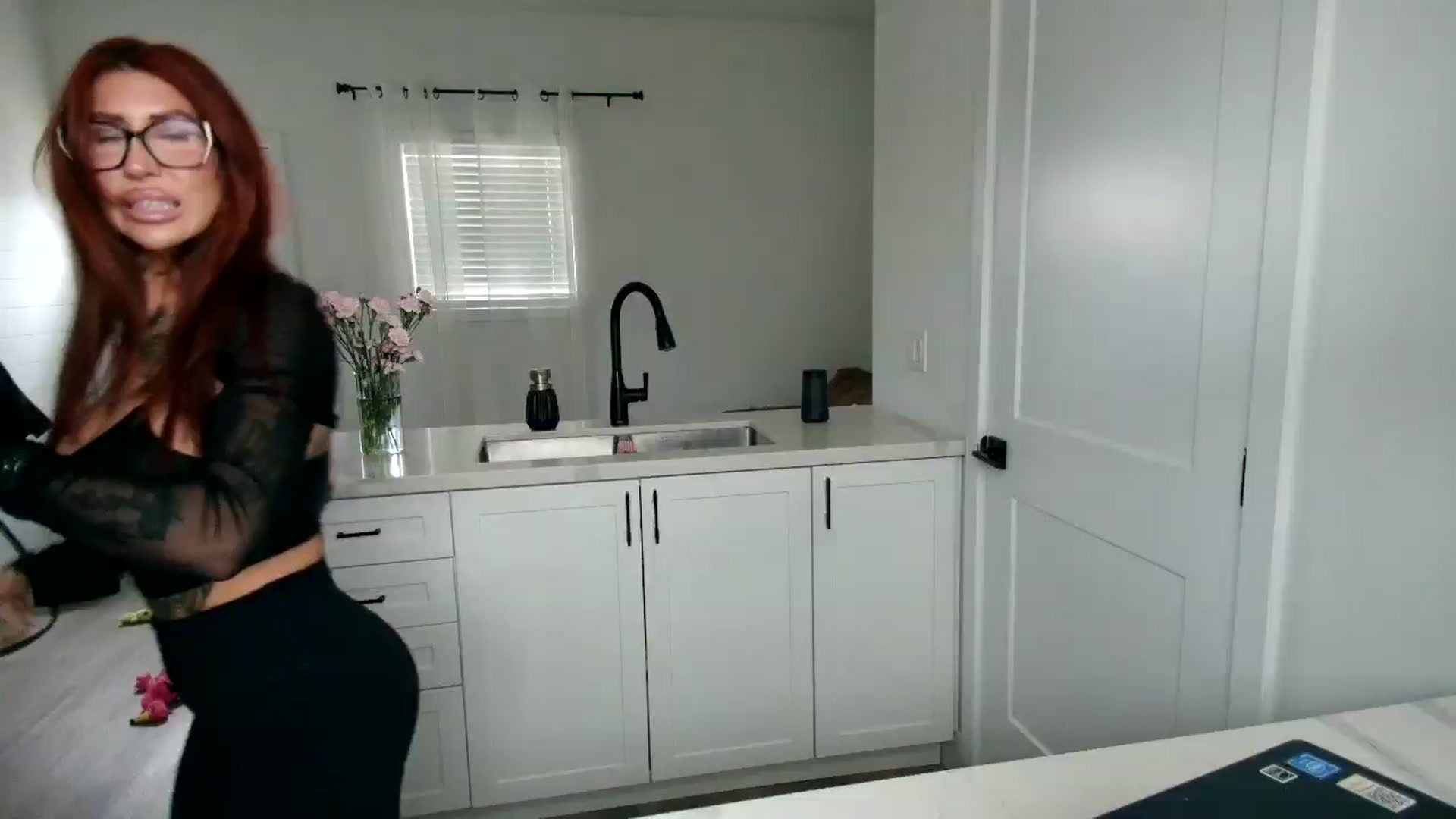 Gallery image thumbnail from FourEyesx's myfreecams stream on, 11/15/2025, 16:45 image 3 of 20