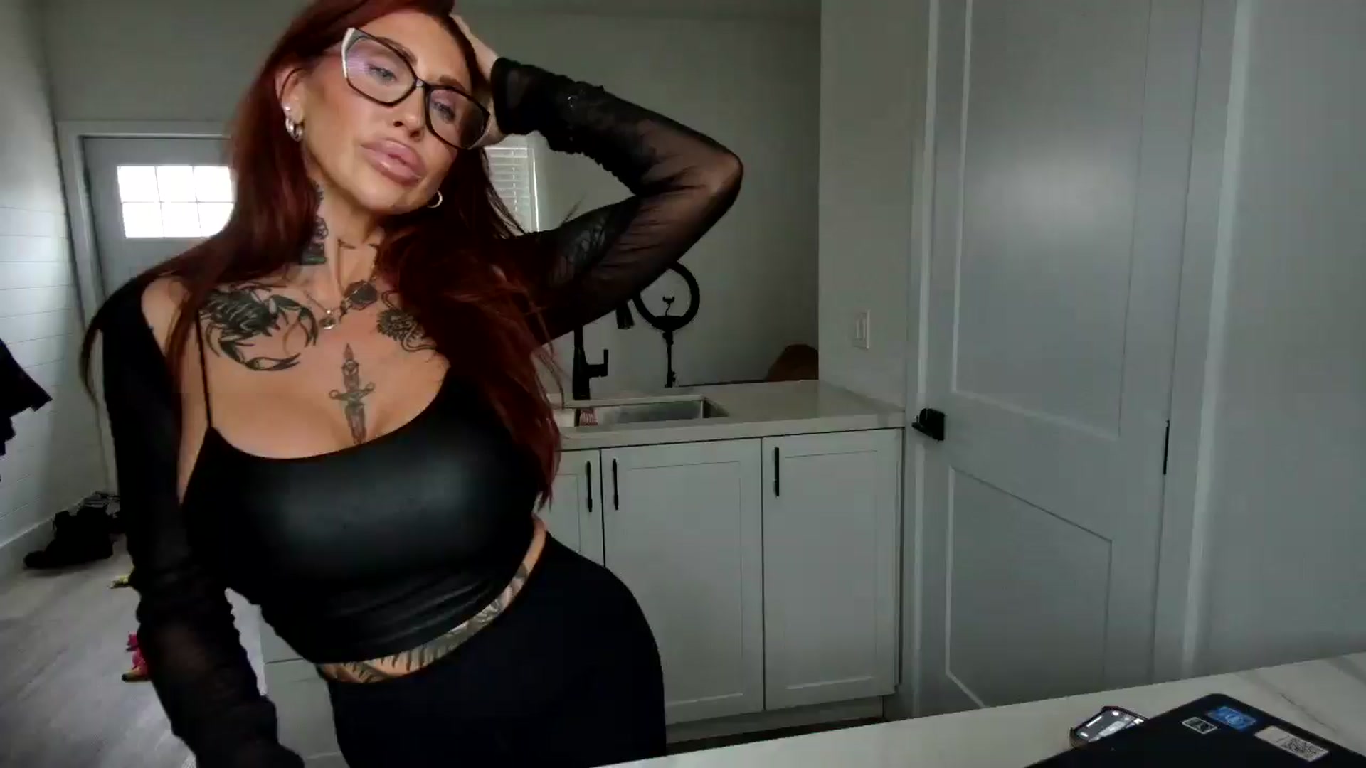 Gallery image thumbnail from FourEyesx's myfreecams stream on, 11/15/2025, 16:45 image 2 of 20