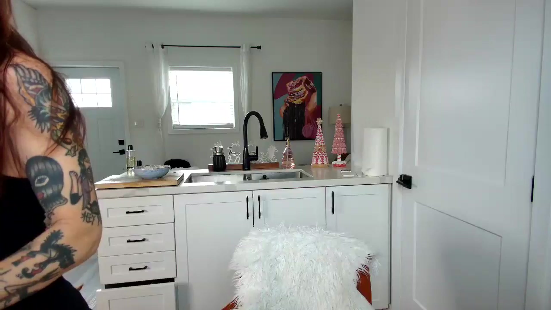 Gallery image thumbnail from FourEyesx's myfreecams stream on, 11/27/2025, 16:41 image 15 of 20
