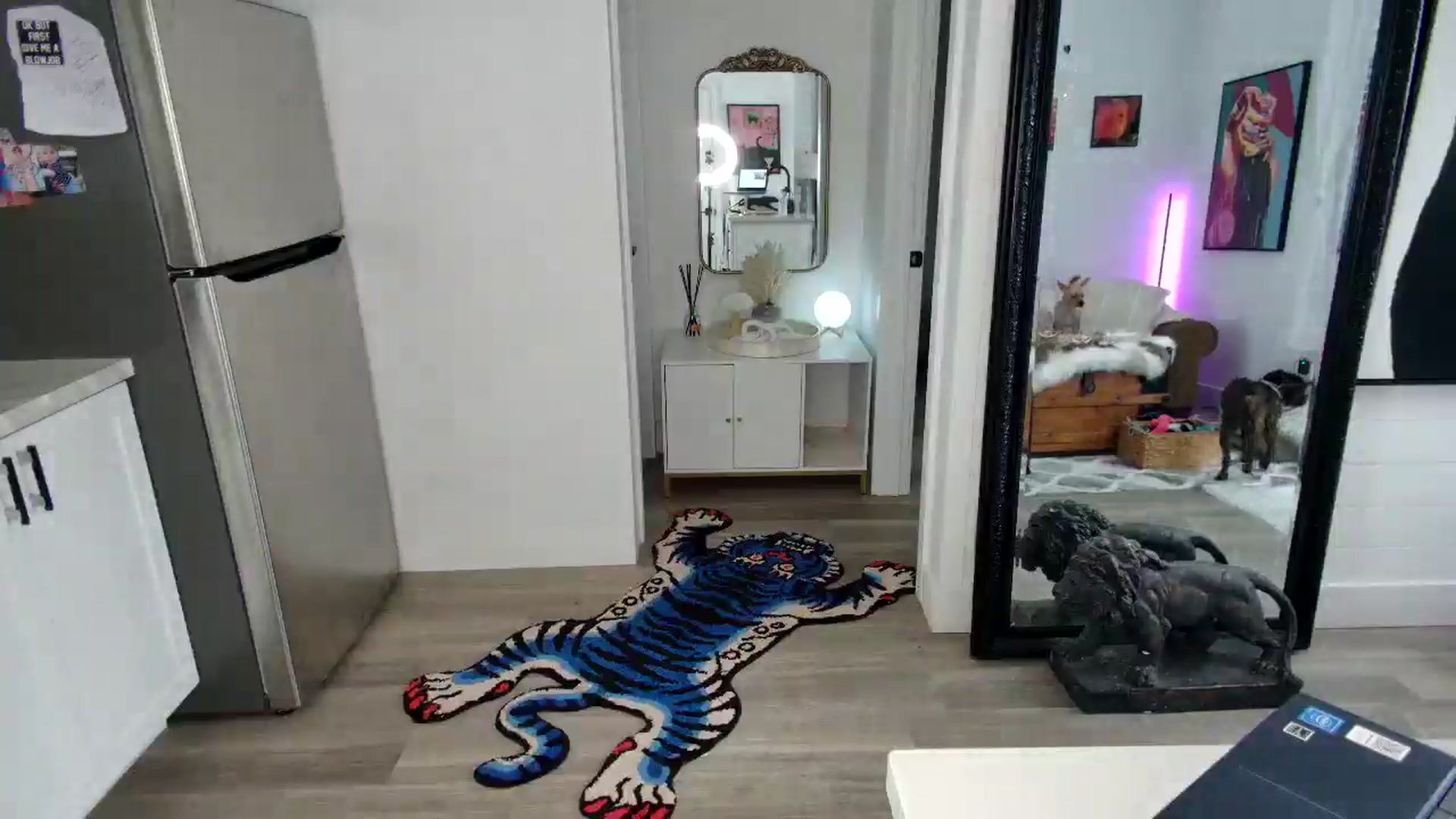 Gallery image thumbnail from FourEyesx's myfreecams stream on, 12/20/2025, 18:03 image 7 of 20