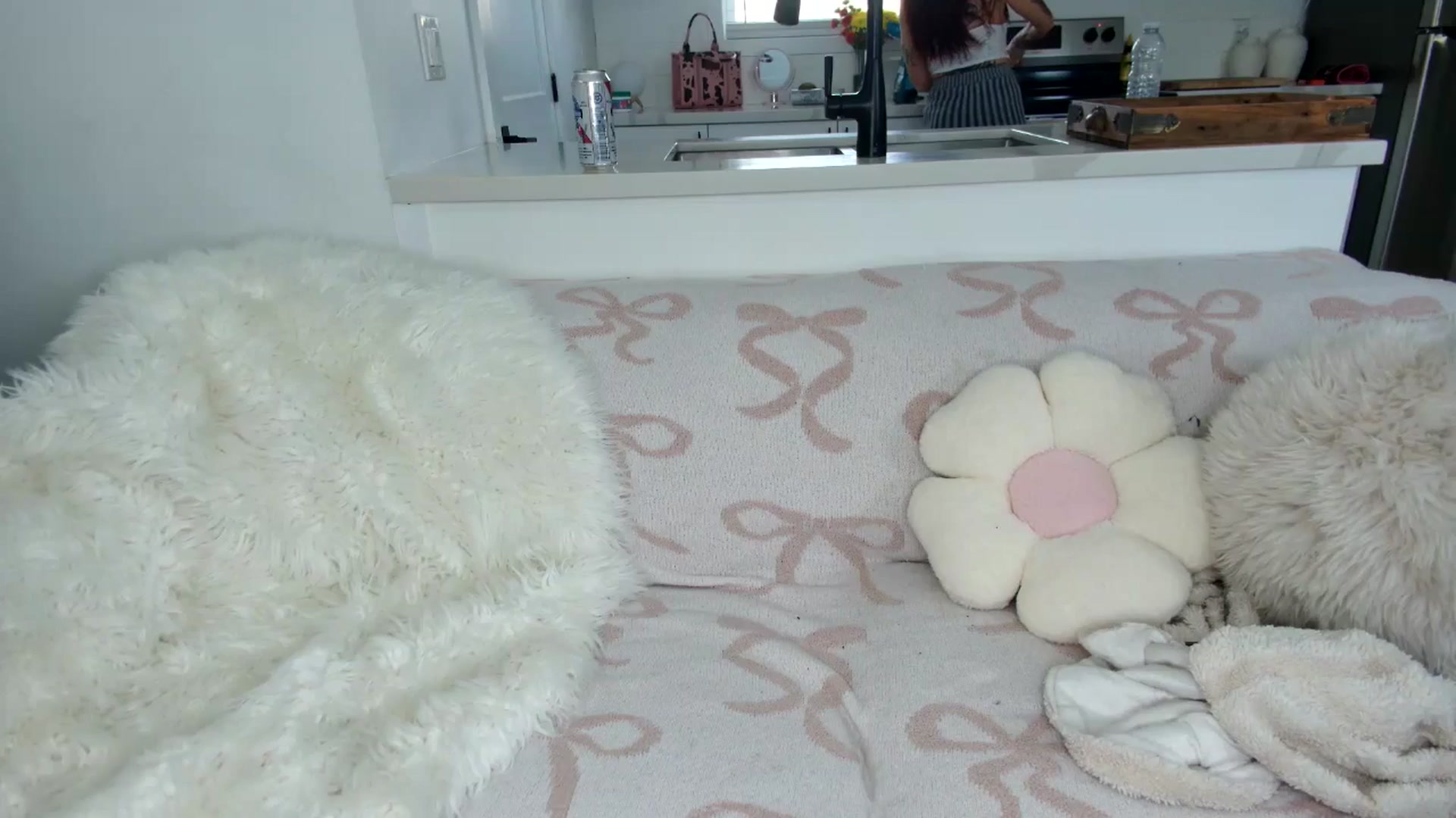 Gallery image thumbnail from FourEyesx's myfreecams stream on, 01/20/2026, 20:27 image 19 of 20
