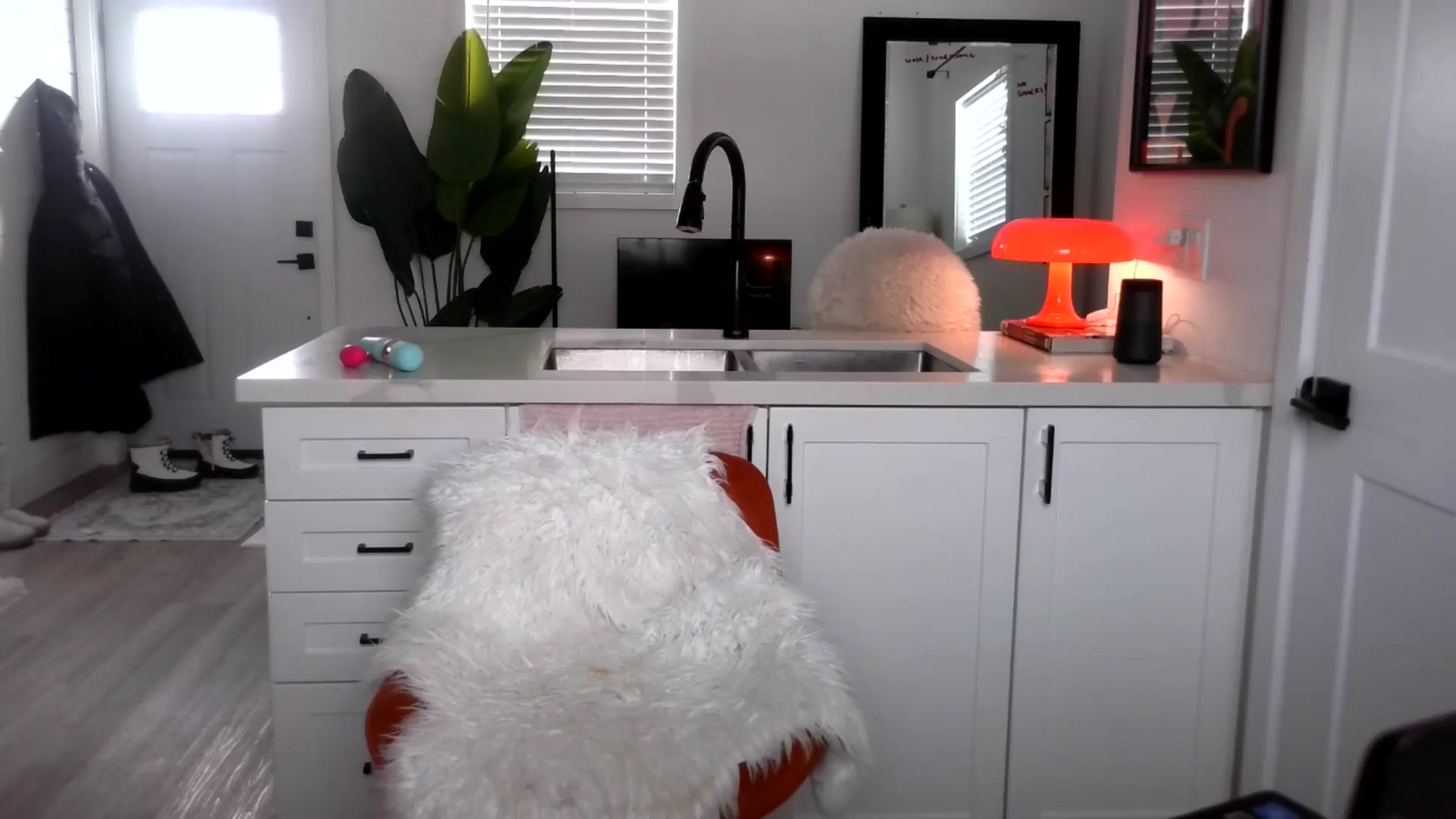 Gallery image thumbnail from FourEyesx's myfreecams stream on, 02/06/2026, 17:58 image 14 of 20