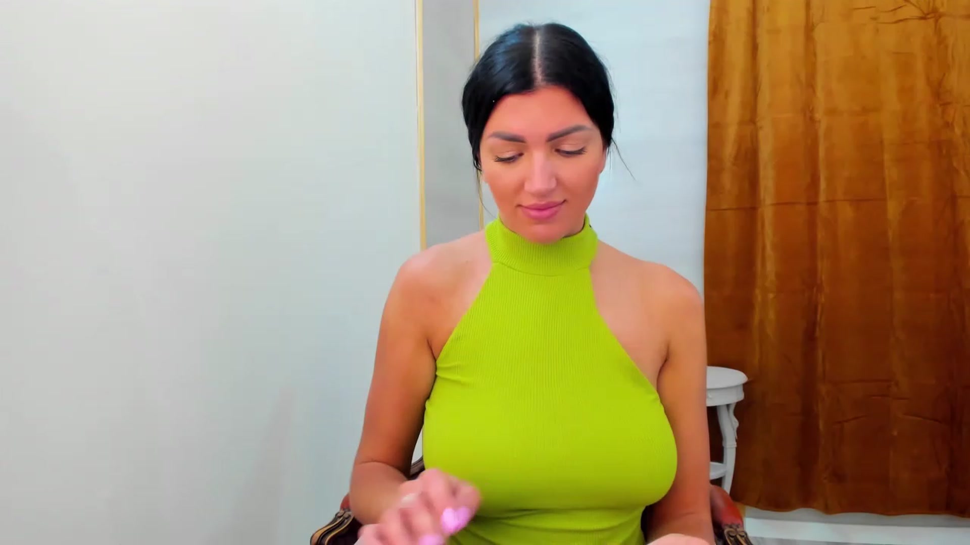 Gallery image thumbnail from FoxElla19's myfreecams stream on, 07/24/2023, 15:48 image 16 of 20