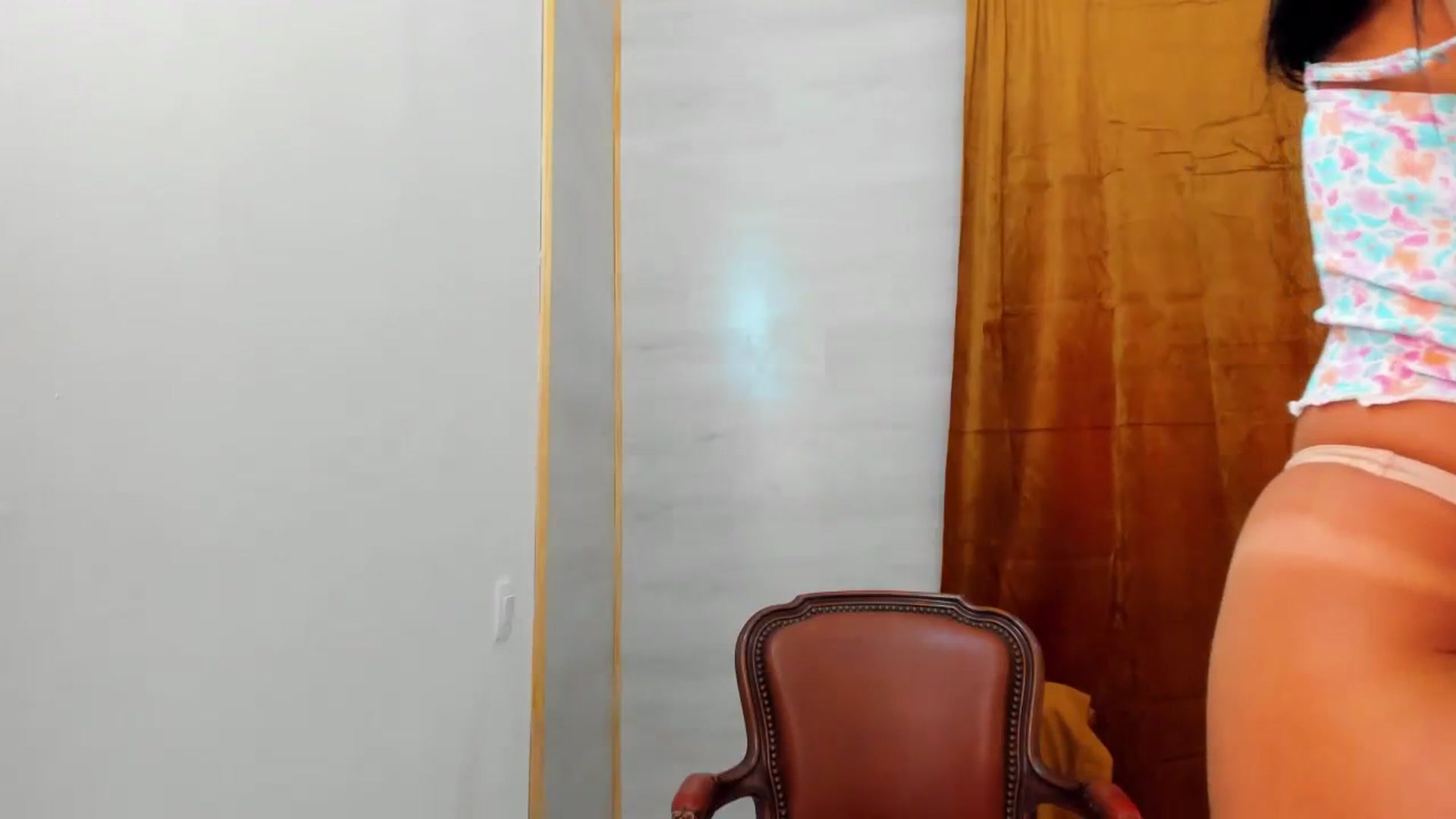 Gallery image thumbnail from FoxElla19's myfreecams stream on, 08/30/2023, 12:23 image 9 of 20
