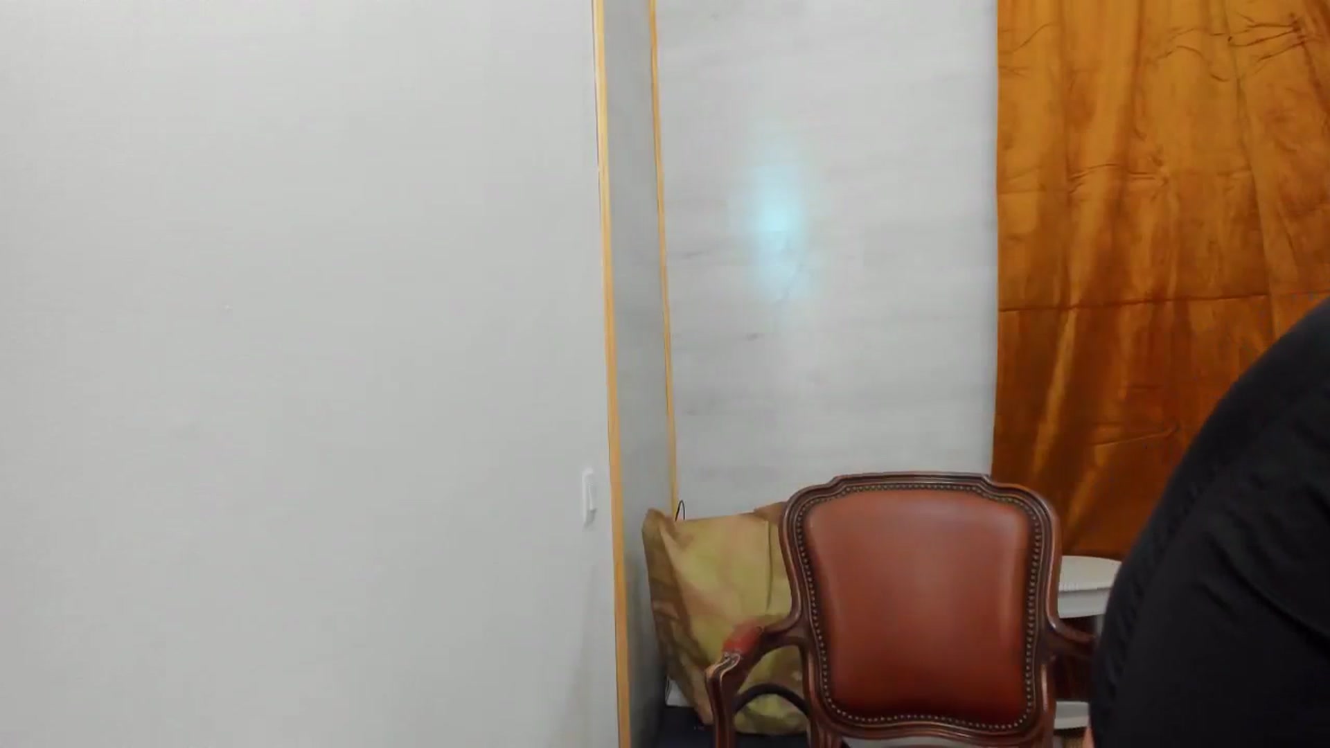 Gallery image thumbnail from FoxElla19's myfreecams stream on, 09/29/2023, 14:27 image 14 of 20