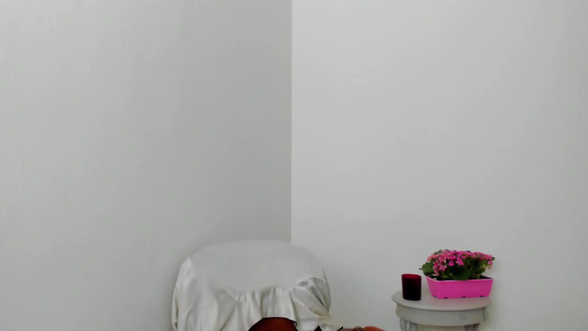 Gallery image thumbnail from FoxElla19's myfreecams stream on, 06/11/2024, 18:17 image 14 of 20