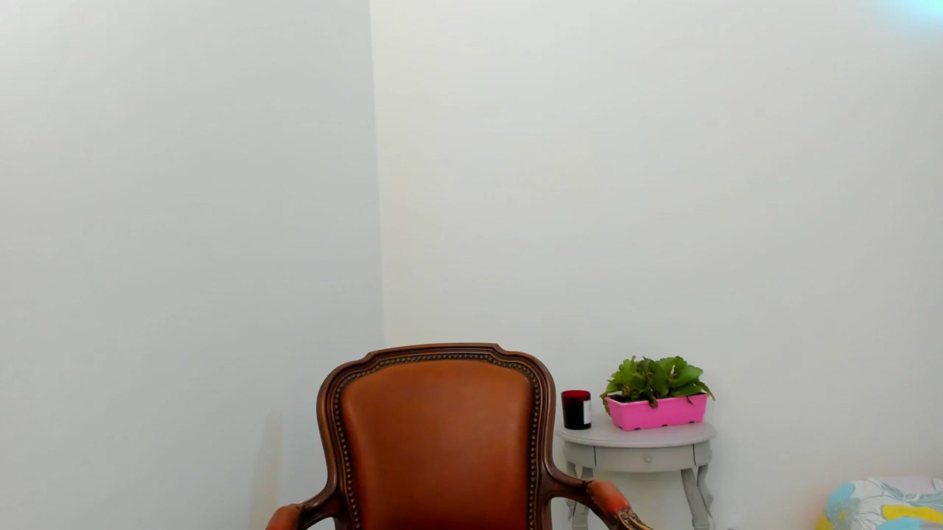 Gallery image thumbnail from FoxElla19's myfreecams stream on, 08/10/2024, 14:39 image 15 of 20