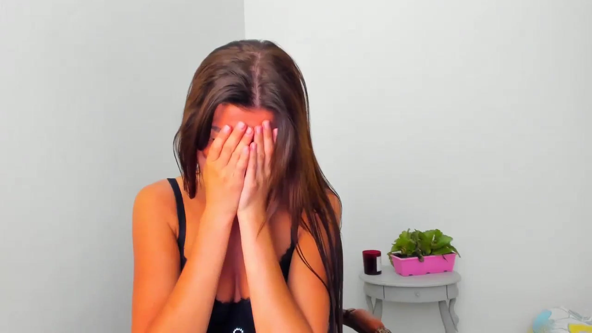 Gallery image thumbnail from FoxElla19's myfreecams stream on, 08/10/2024, 17:13 image 11 of 20