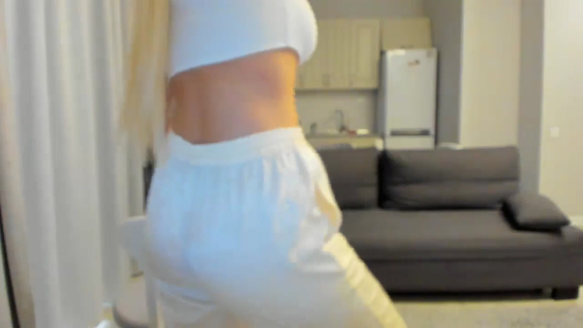 Gallery image thumbnail from FoxElla19's myfreecams stream on, 07/29/2025, 11:45 image 13 of 20