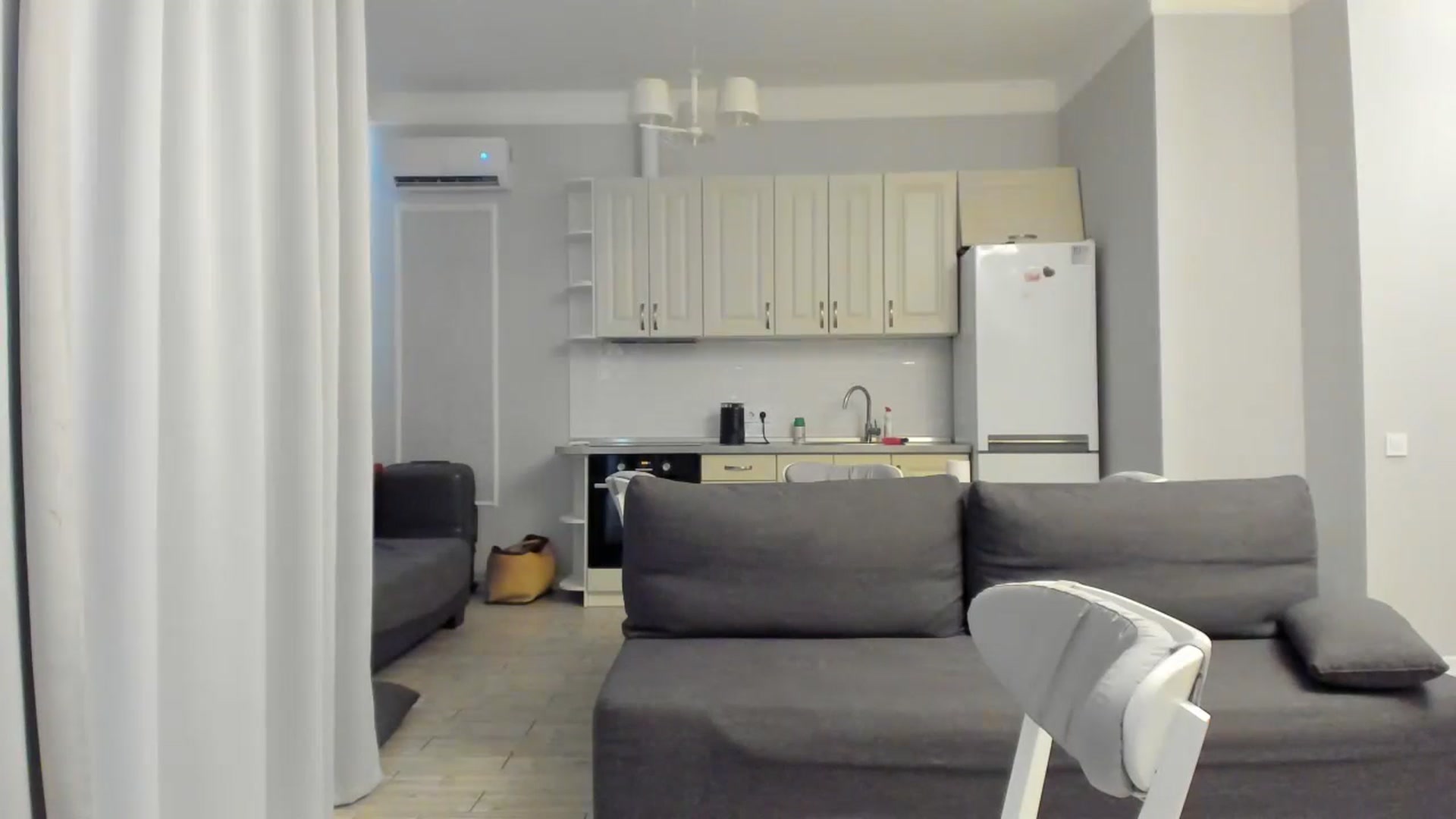Gallery image thumbnail from FoxElla19's myfreecams stream on, 07/29/2025, 11:45 image 8 of 20
