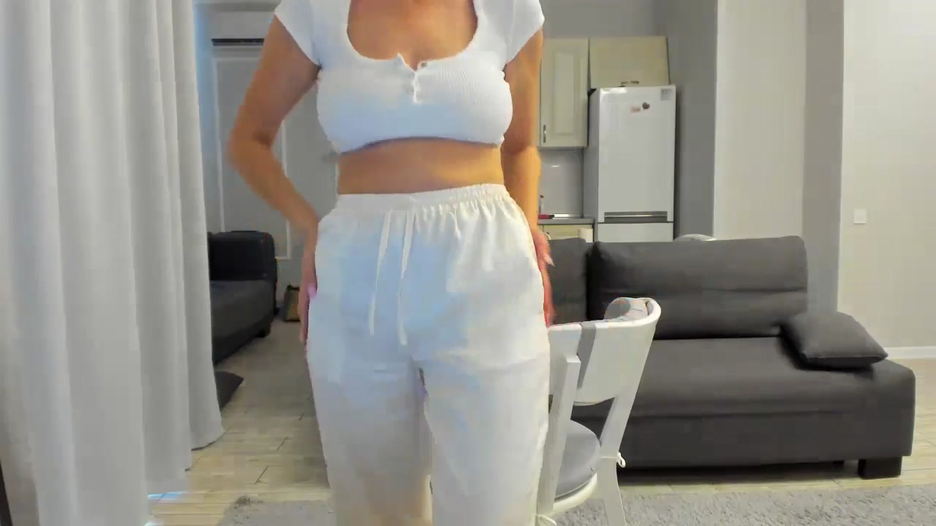 Gallery image thumbnail from FoxElla19's myfreecams stream on, 07/29/2025, 11:45 image 6 of 20