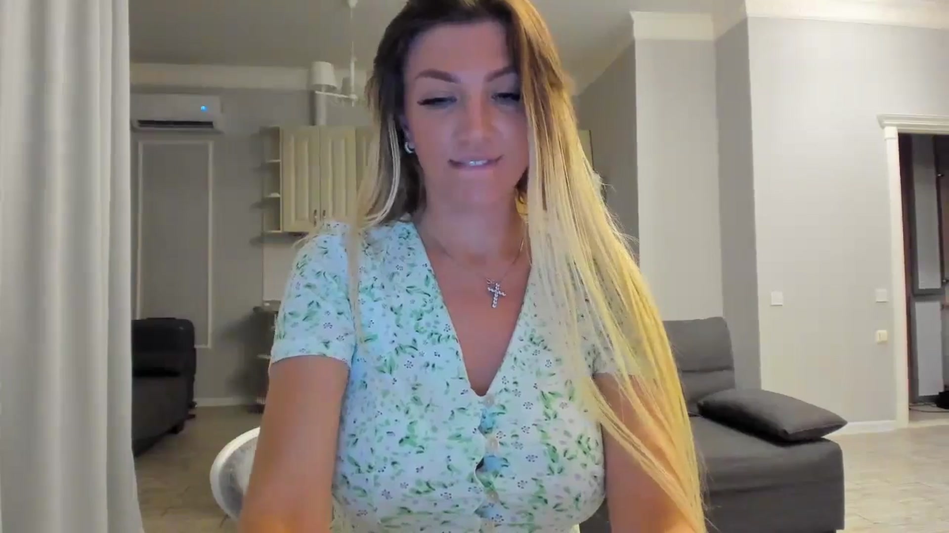 Gallery image thumbnail from FoxElla19's myfreecams stream on, 07/31/2025, 21:22 image 3 of 20