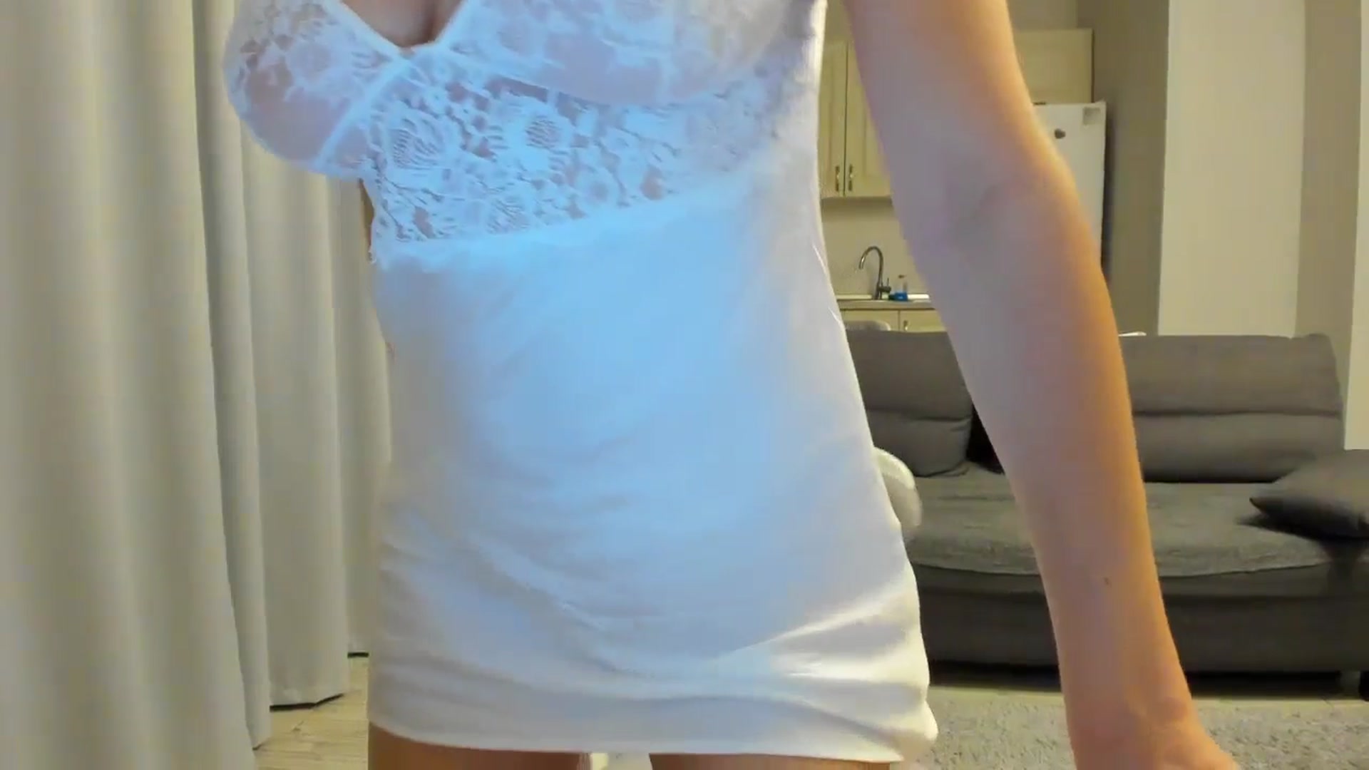 Gallery image thumbnail from FoxElla19's myfreecams stream on, 08/17/2025, 18:11 image 12 of 20