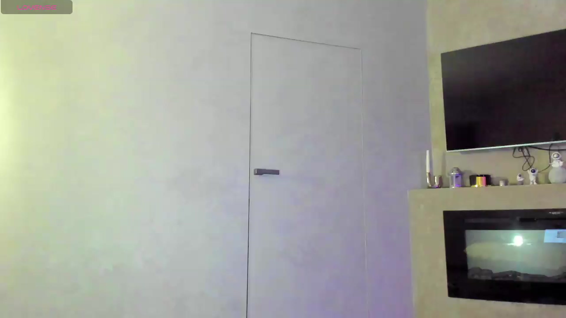 Gallery image thumbnail from FoxKate_'s myfreecams stream on, 06/21/2026, 20:10 image 11 of 20