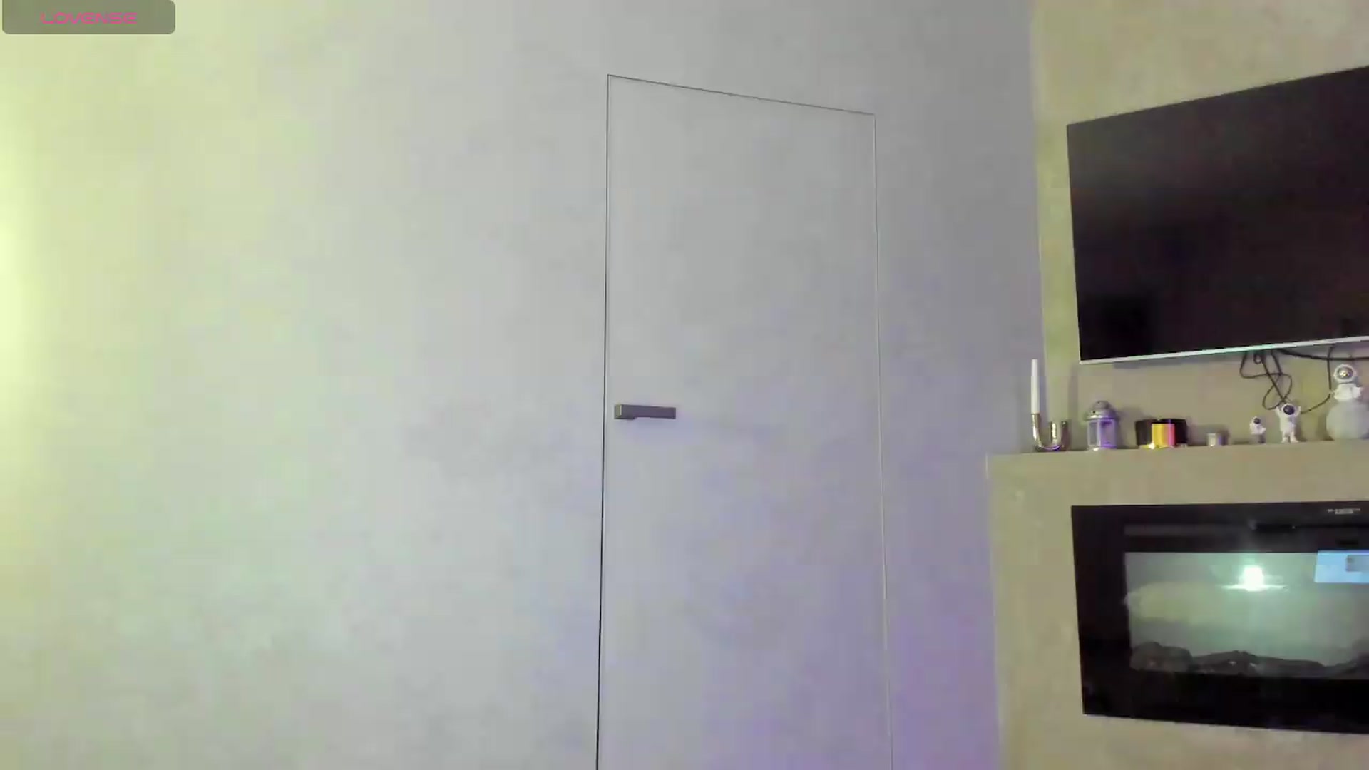 Gallery image thumbnail from FoxKate_'s myfreecams stream on, 06/21/2026, 20:10 image 5 of 20