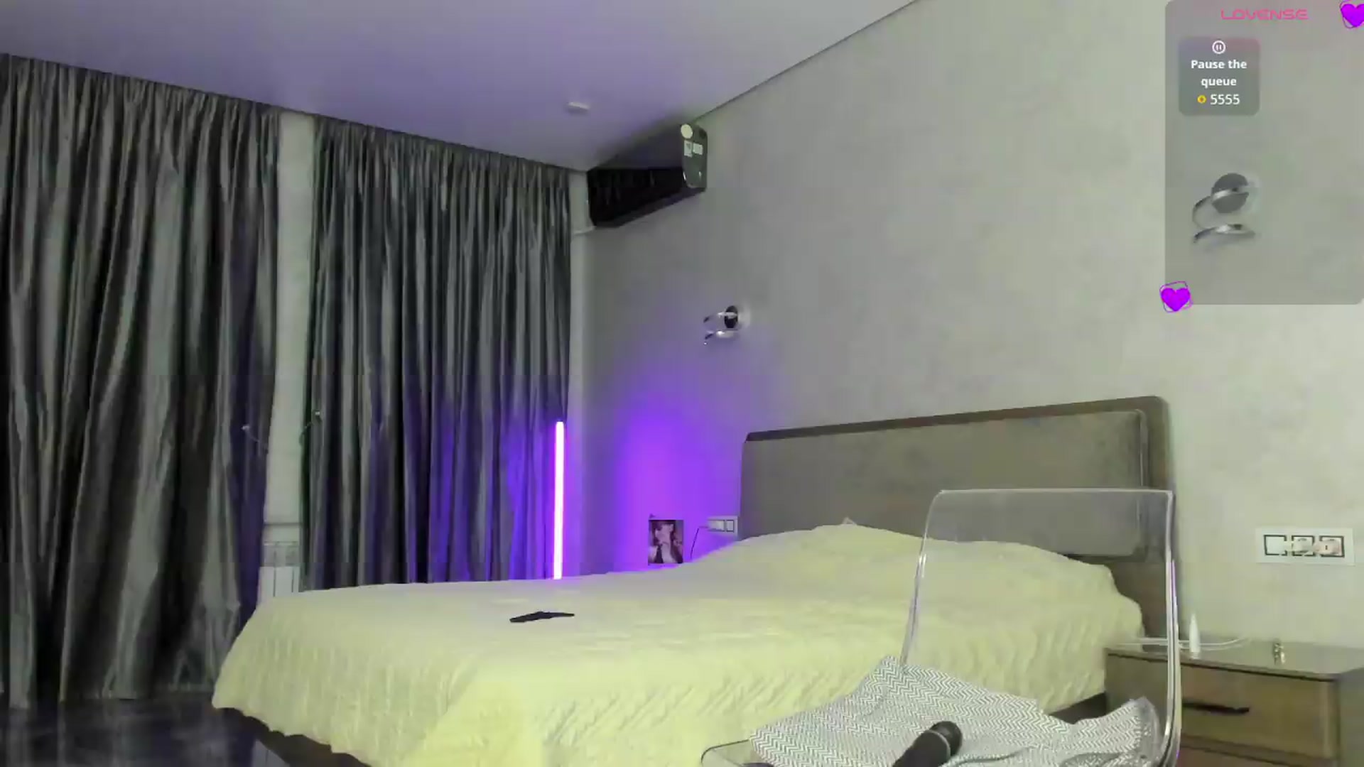 Gallery image thumbnail from FoxKate_'s myfreecams stream on, 06/23/2026, 18:54 image 19 of 20