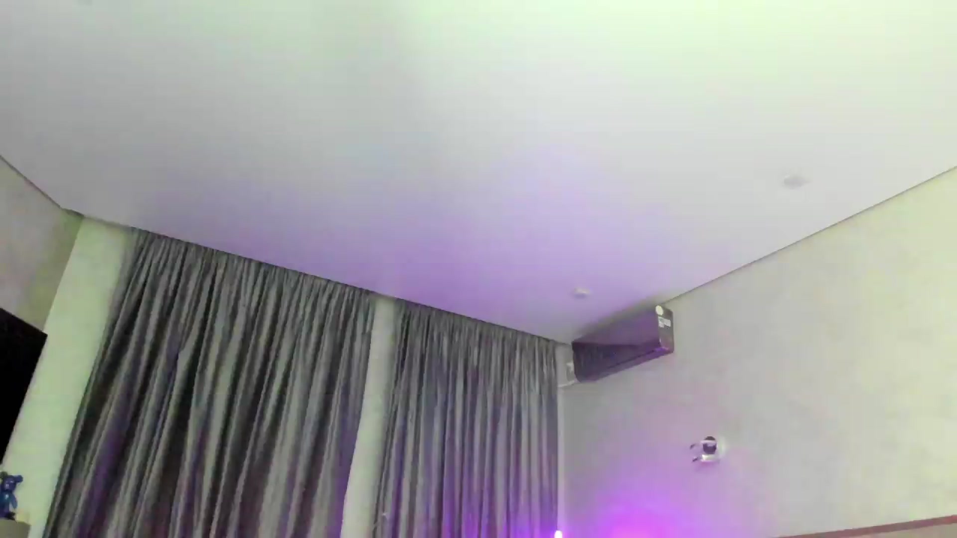 Gallery image thumbnail from FoxKate_'s myfreecams stream on, 06/24/2026, 20:43 image 17 of 20